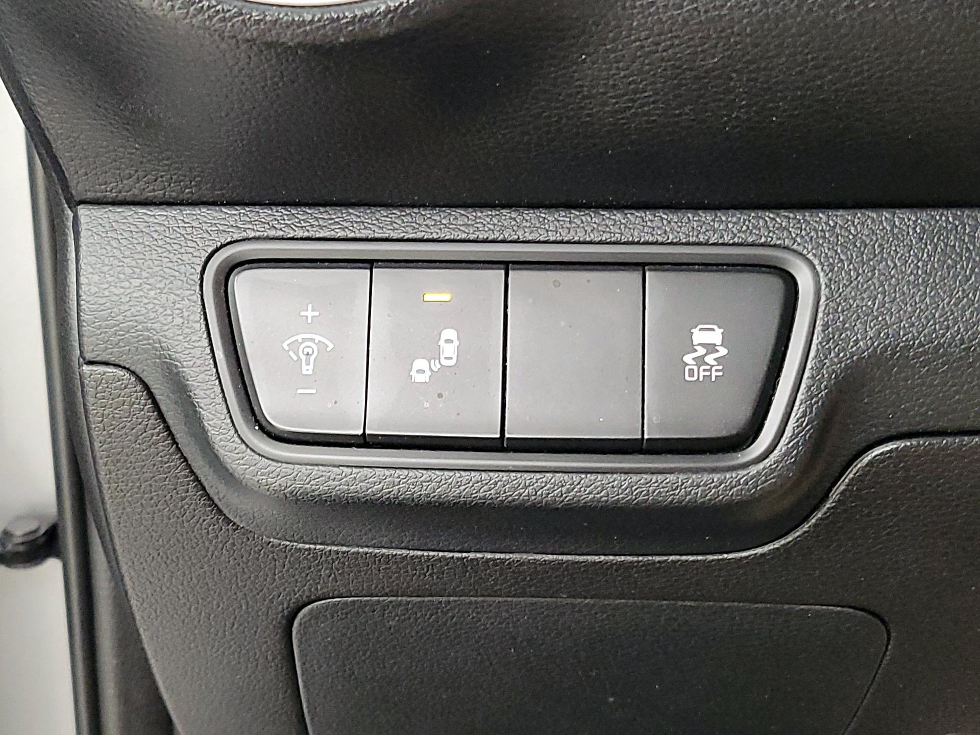 Thumbnail: 2023 Kia Forte - 13