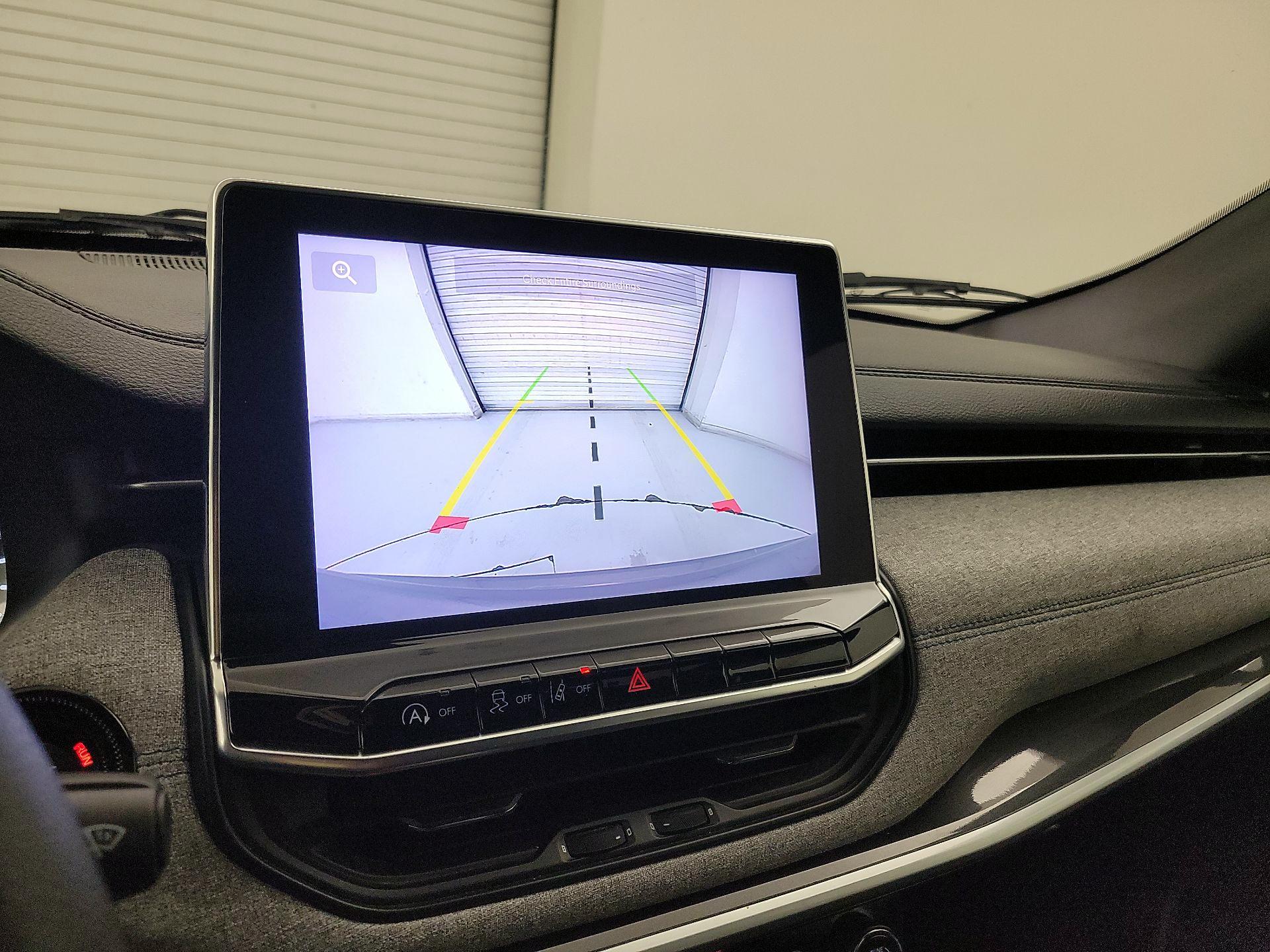 Thumbnail: 2023 Jeep Compass - 14