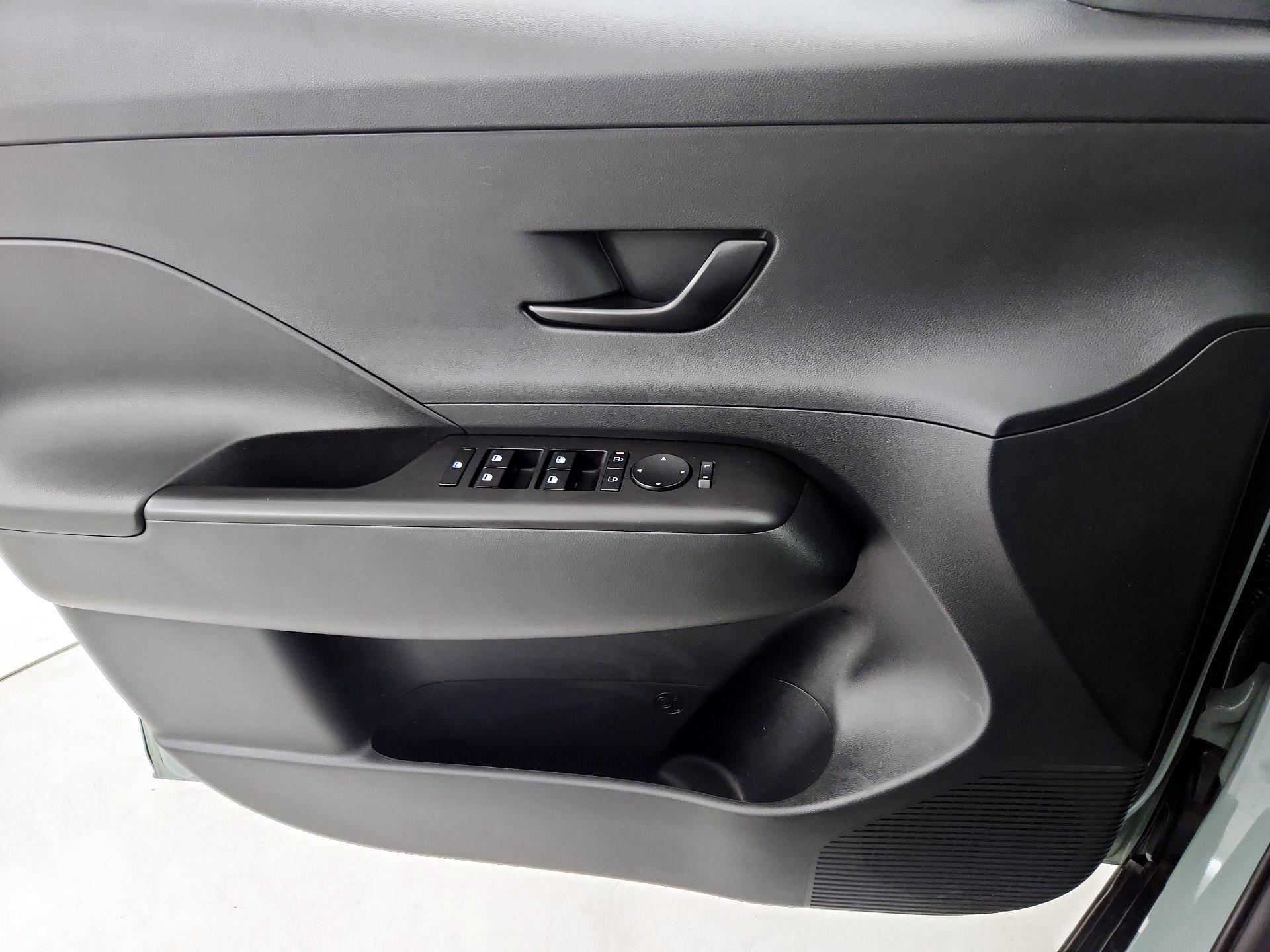 Thumbnail: 2025 Hyundai Kona - 12