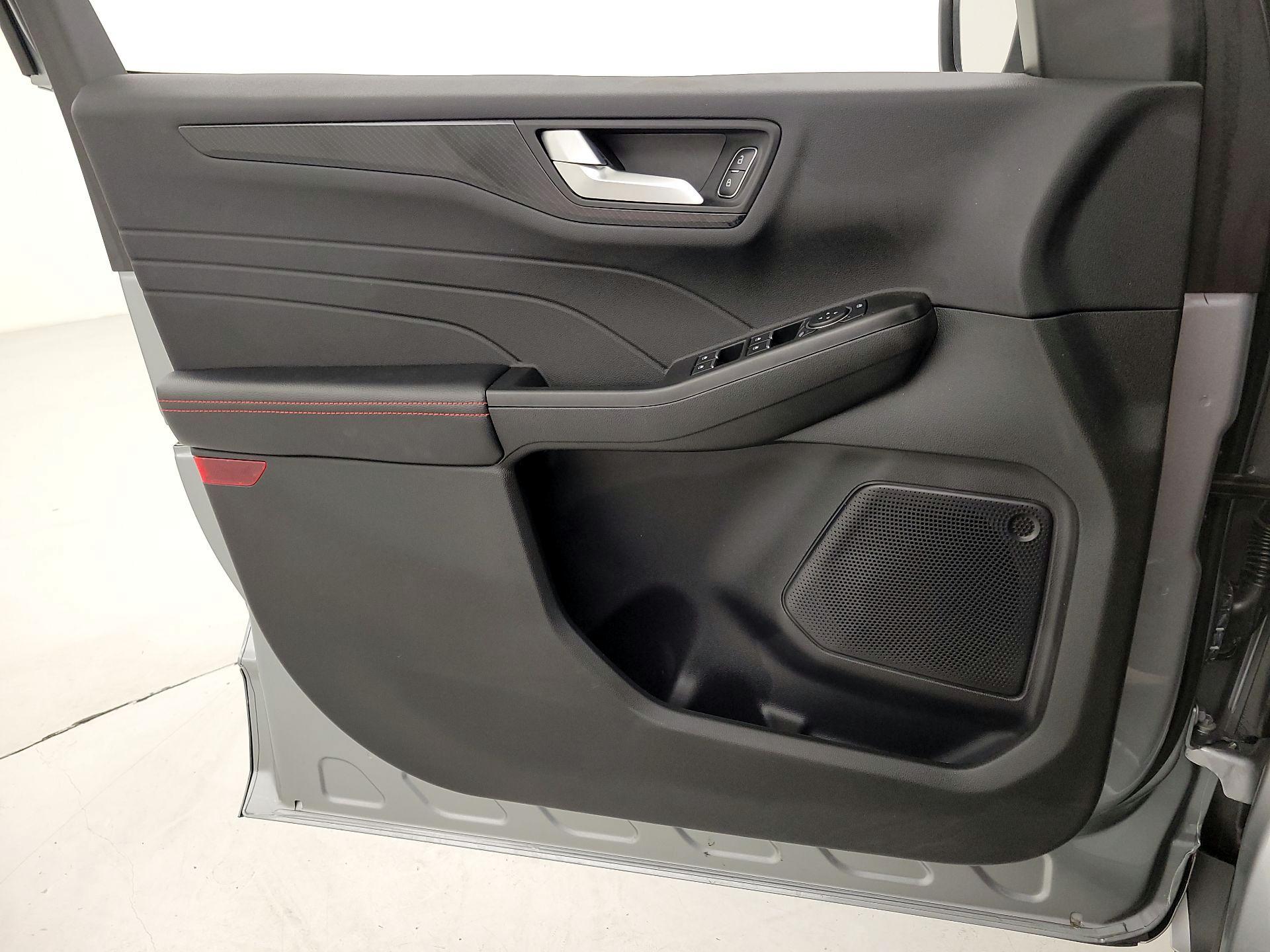 Thumbnail: 2023 Ford Escape - 12