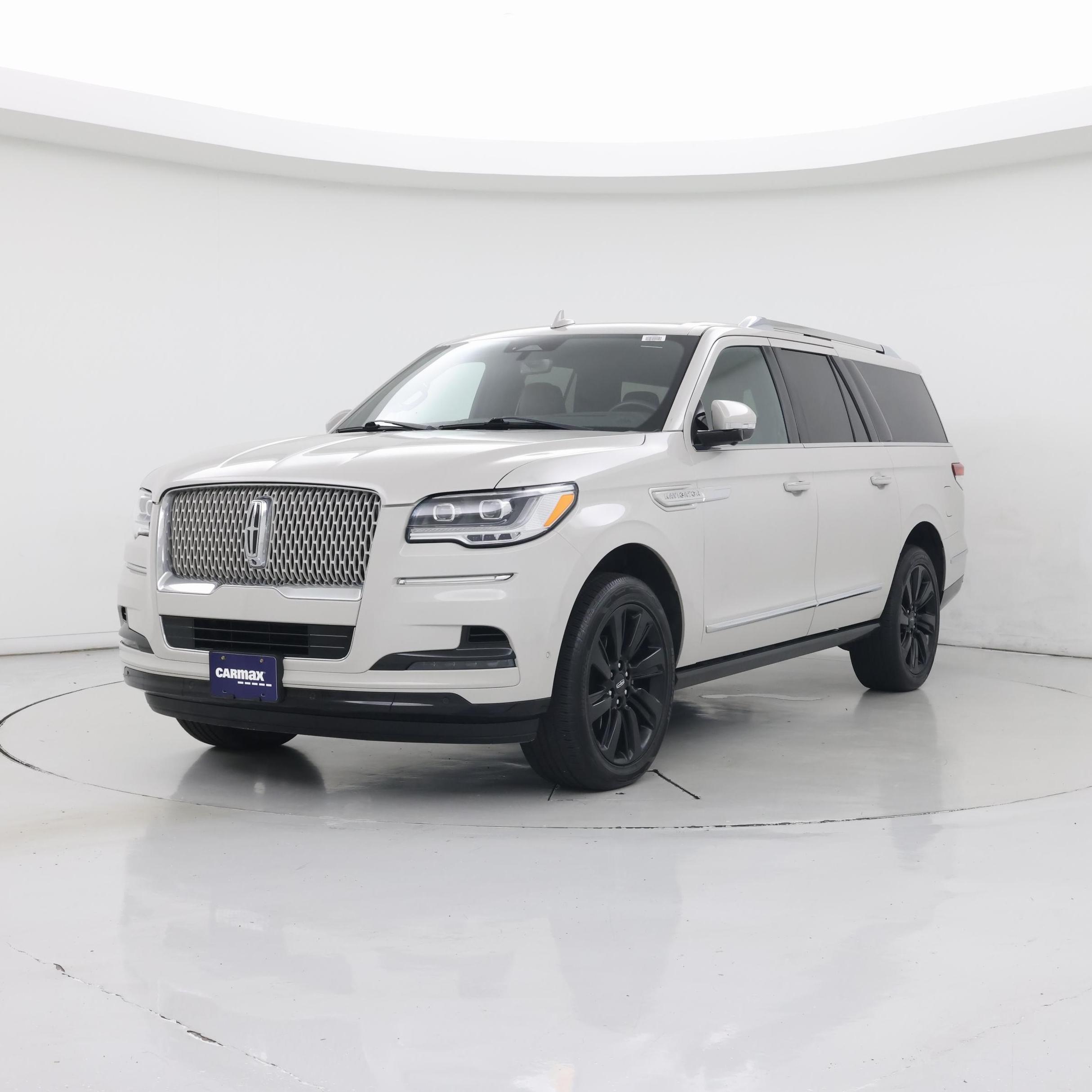 Thumbnail: 2022 Lincoln Navigator L - 4