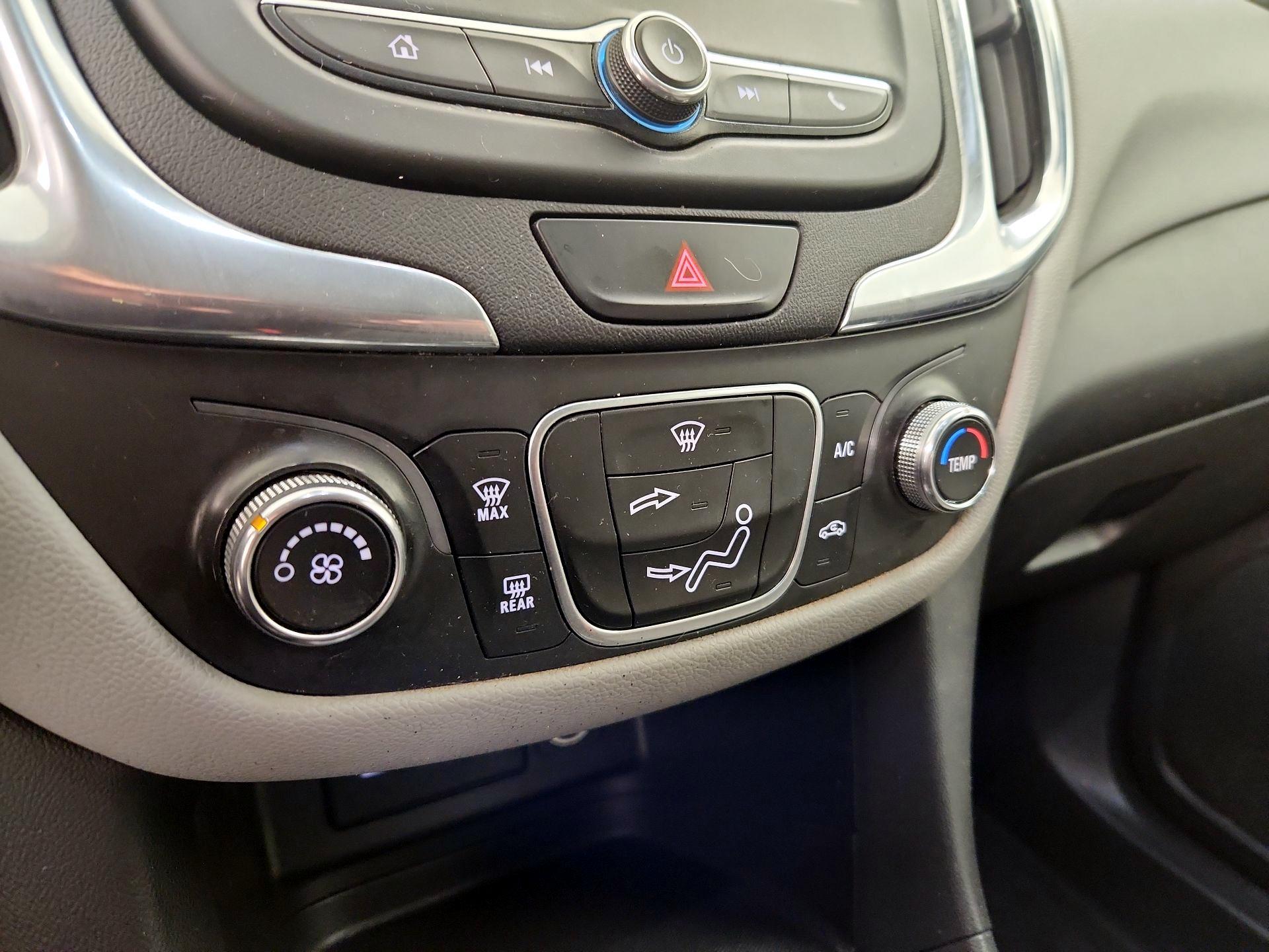 Thumbnail: 2020 Chevrolet Equinox - 16