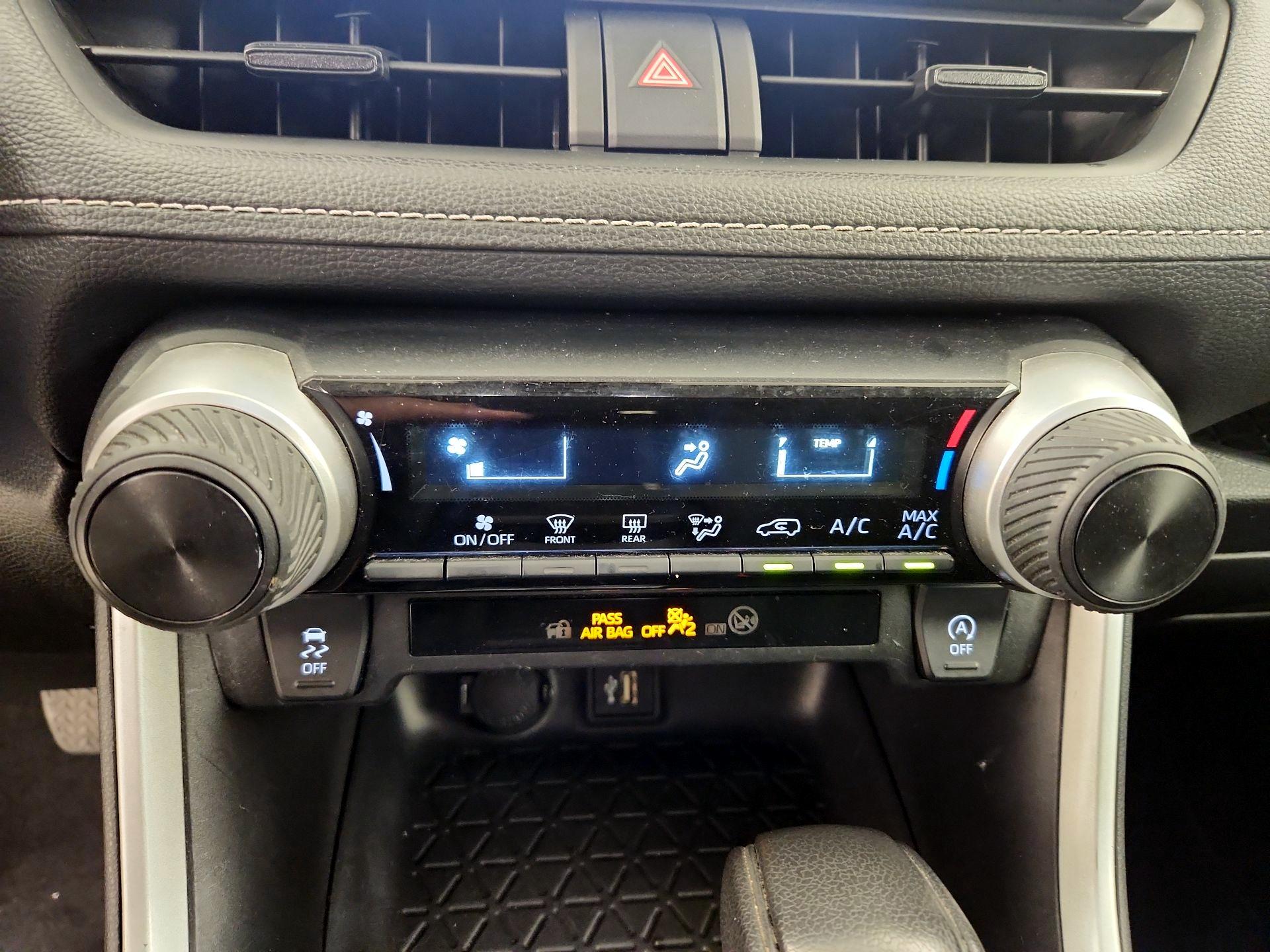 Thumbnail: 2024 Toyota RAV4 - 16