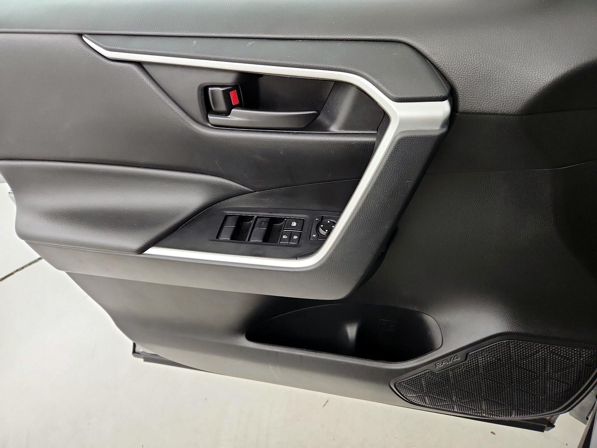 Thumbnail: 2024 Toyota RAV4 - 12