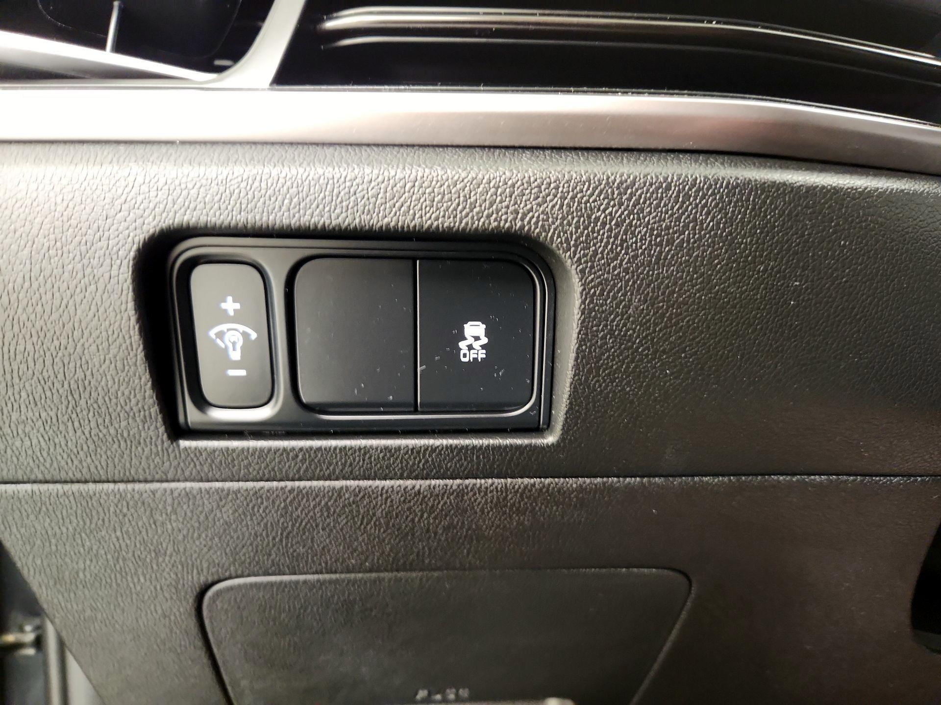 Thumbnail: 2024 Kia Sorento - 13