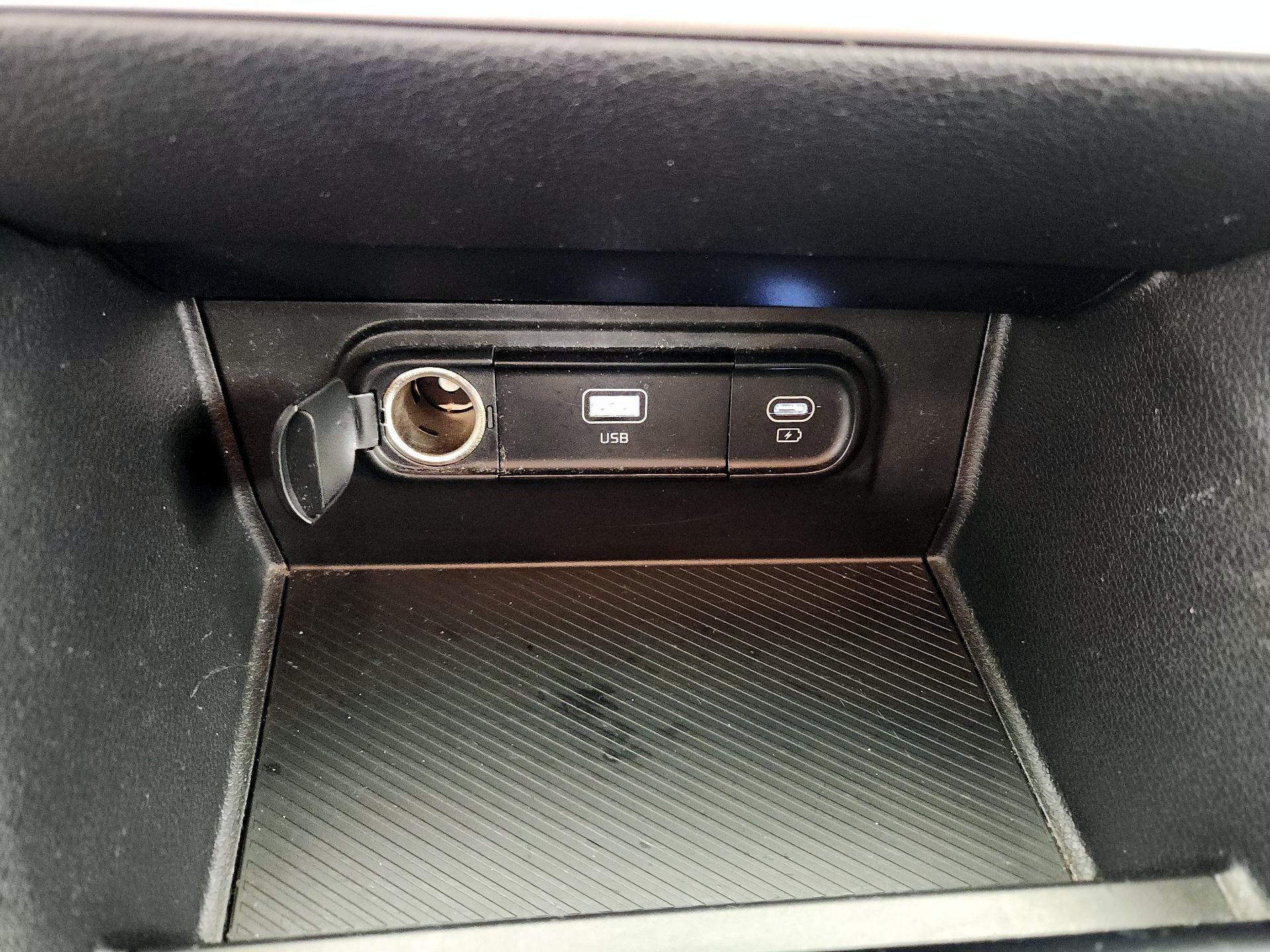 Thumbnail: 2024 Kia Sportage - 18