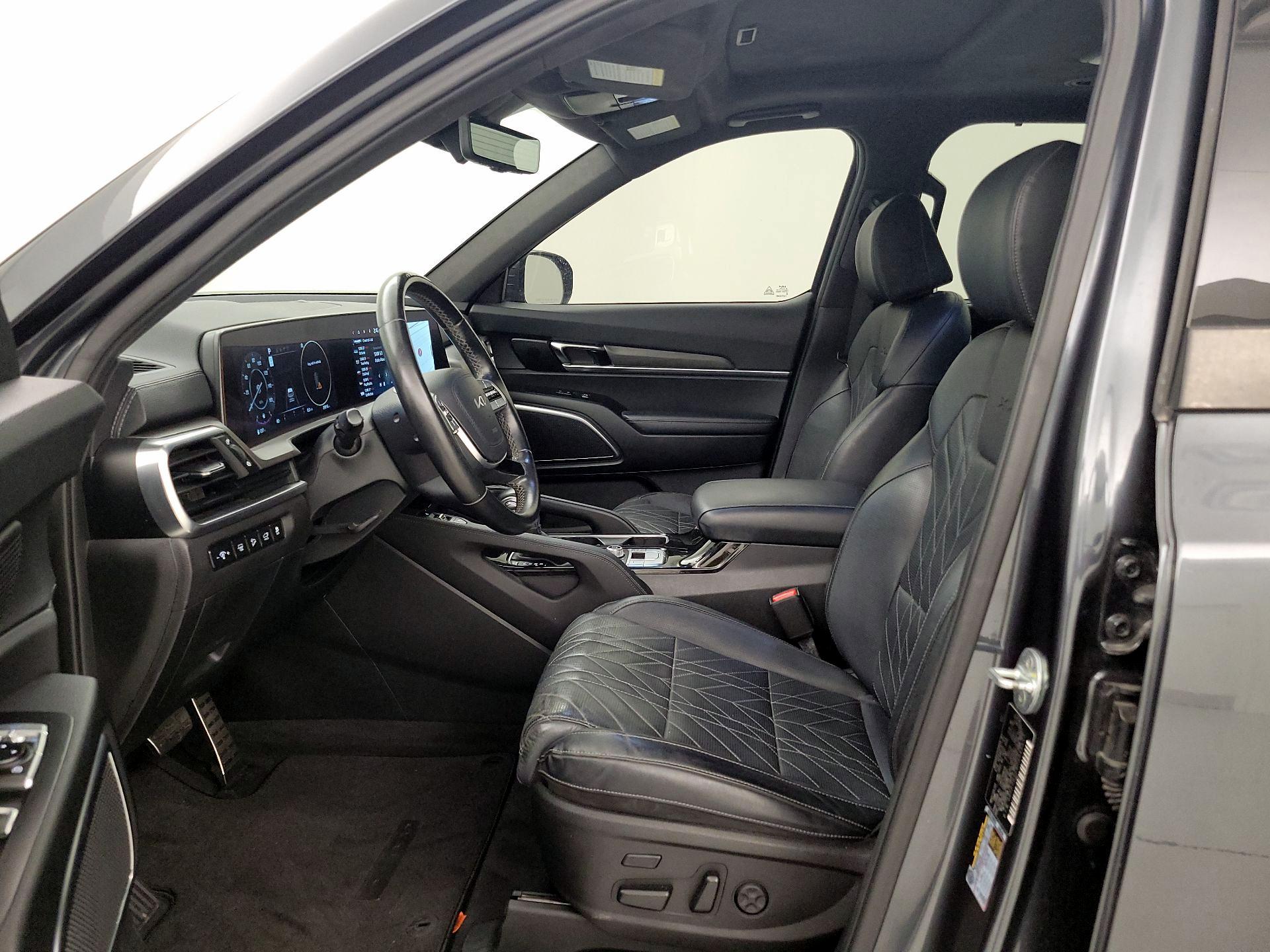 Thumbnail: 2023 Kia Telluride - 11