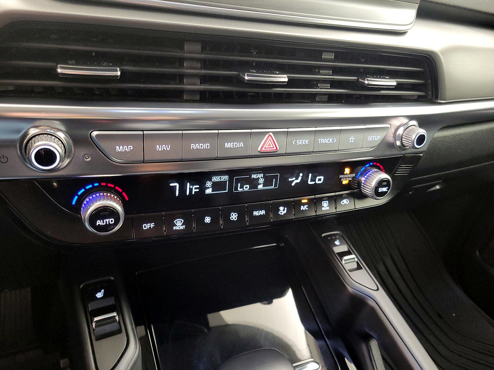 Thumbnail: 2022 Kia Telluride - 17