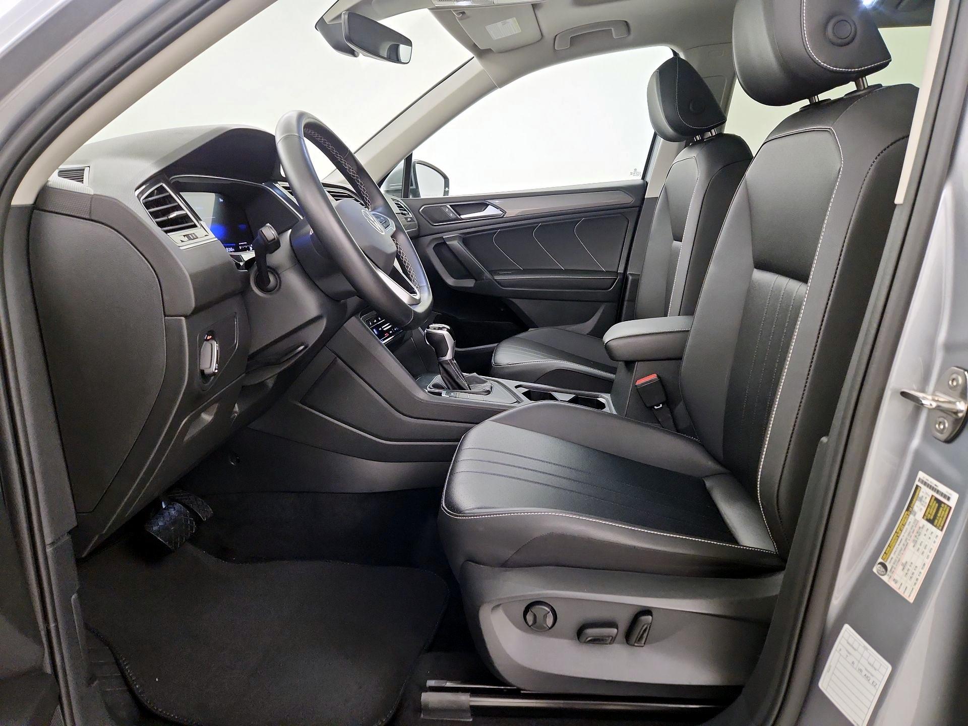 Thumbnail: 2024 Volkswagen Tiguan - 11