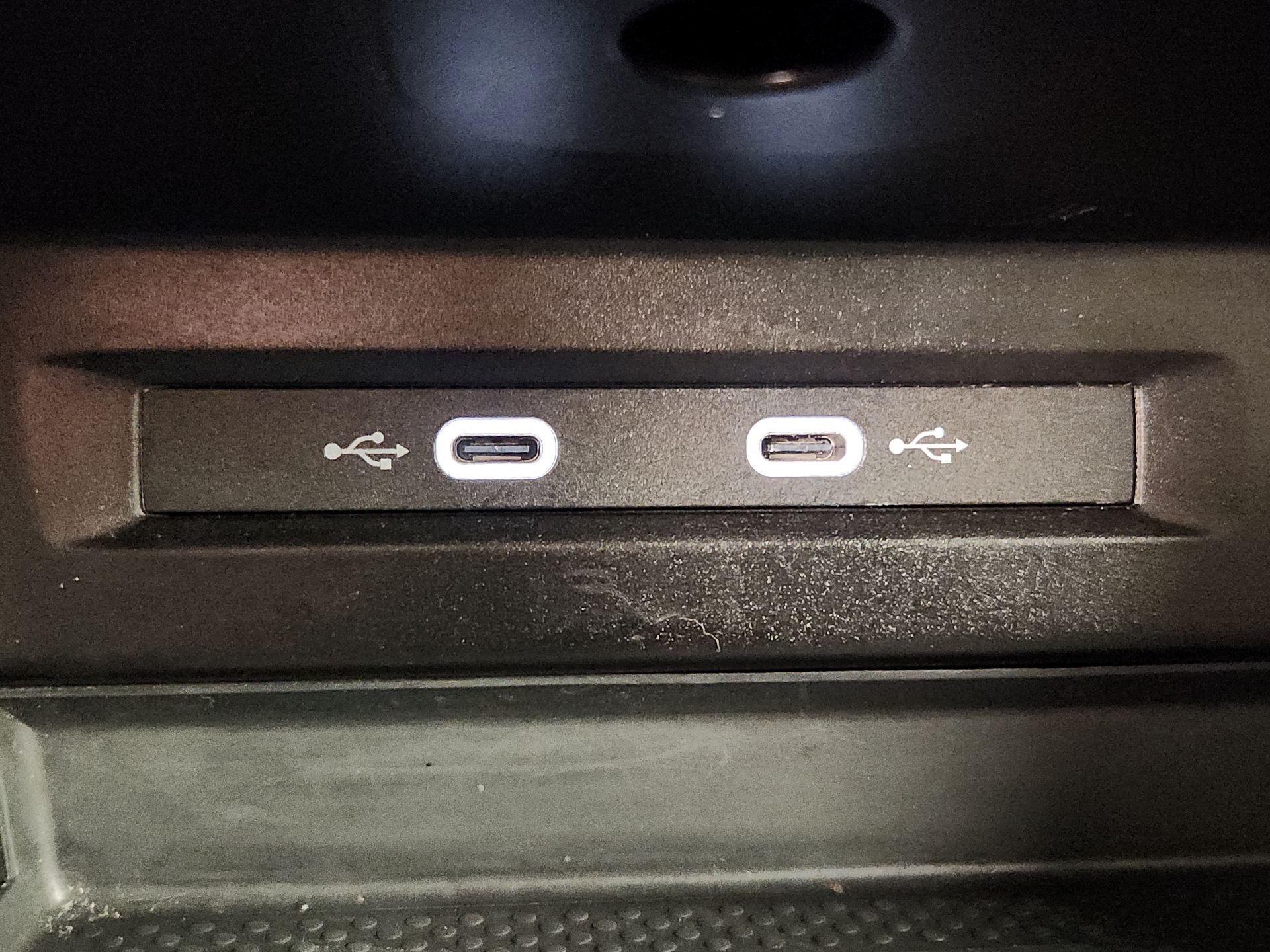 Thumbnail: 2024 Volkswagen Tiguan - 18