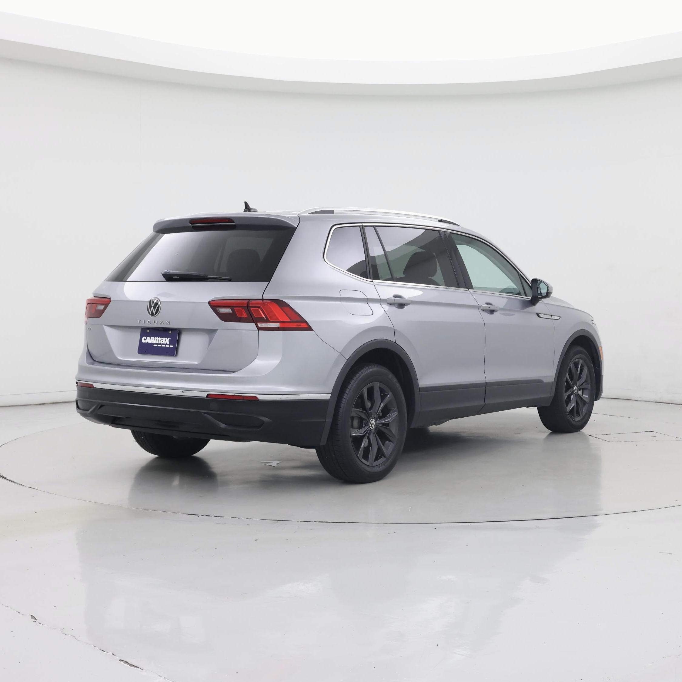 Thumbnail: 2024 Volkswagen Tiguan - 8