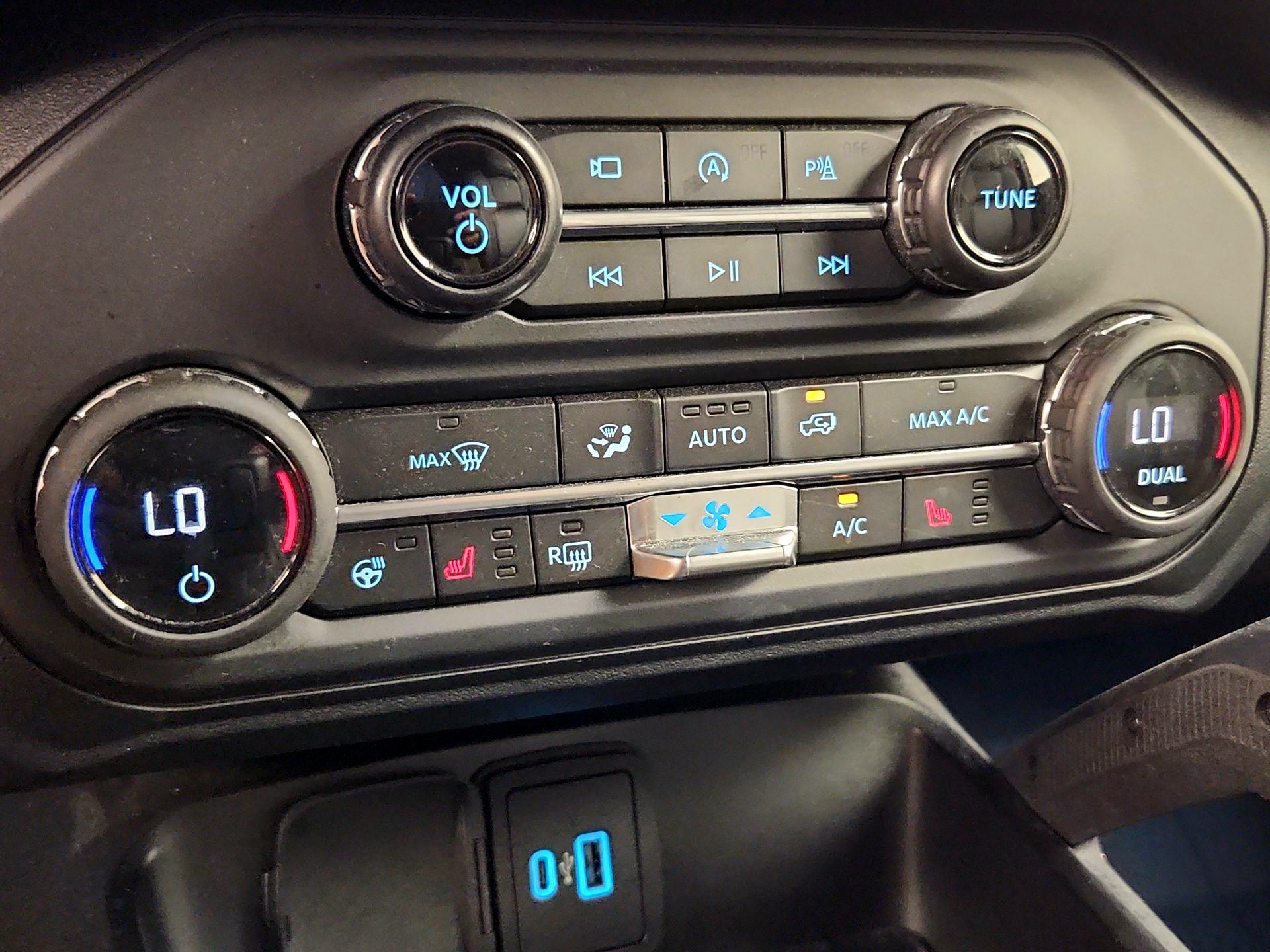 Thumbnail: 2023 Ford Bronco - 17