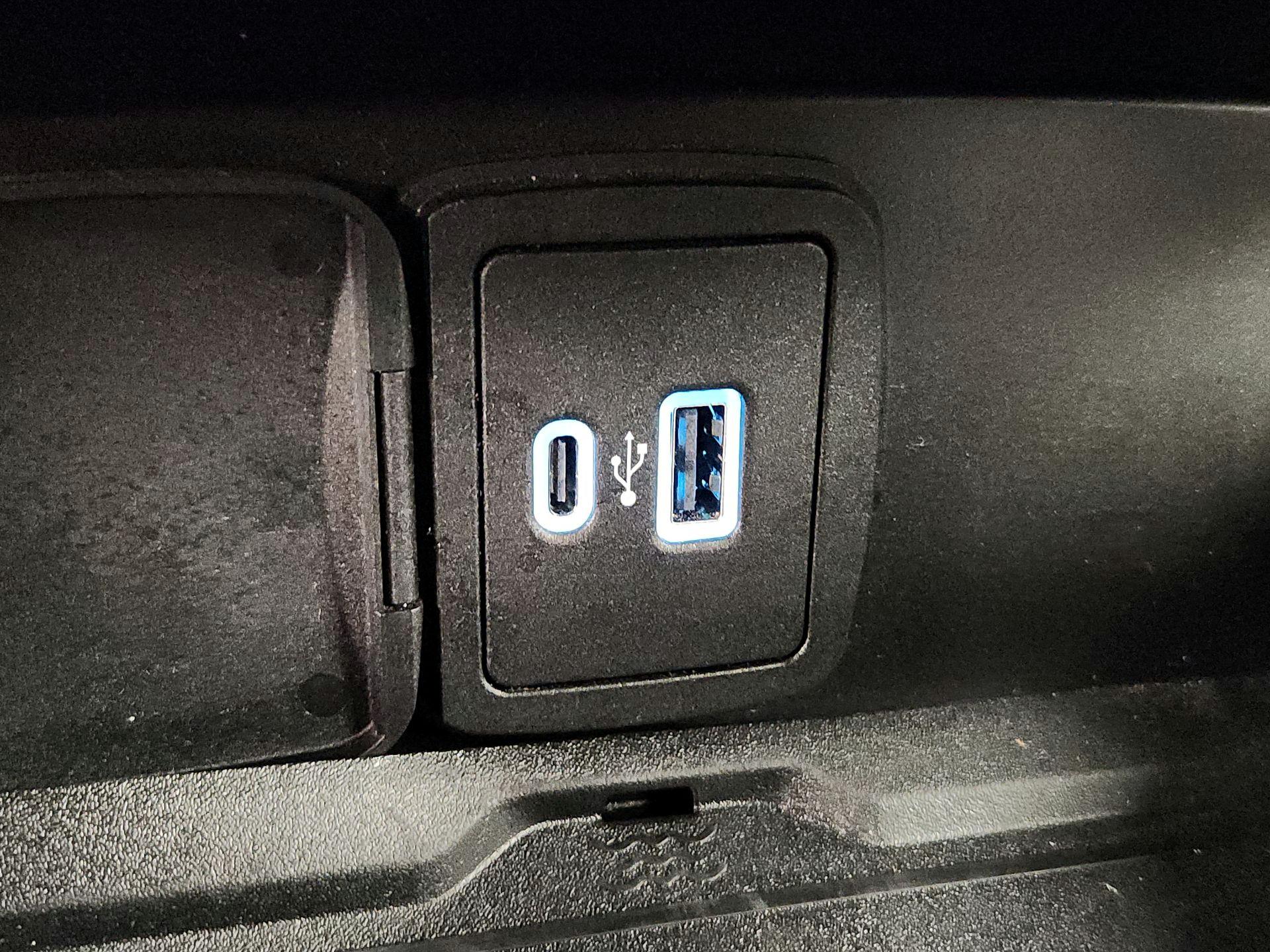 Thumbnail: 2023 Ford Bronco - 19