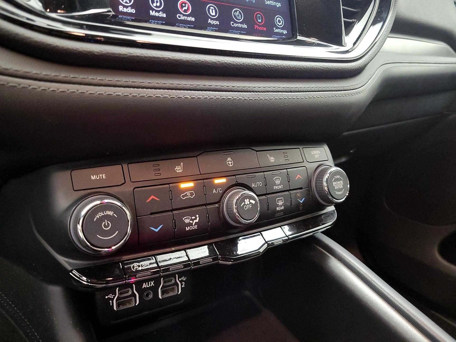 Thumbnail: 2023 Dodge Durango - 16