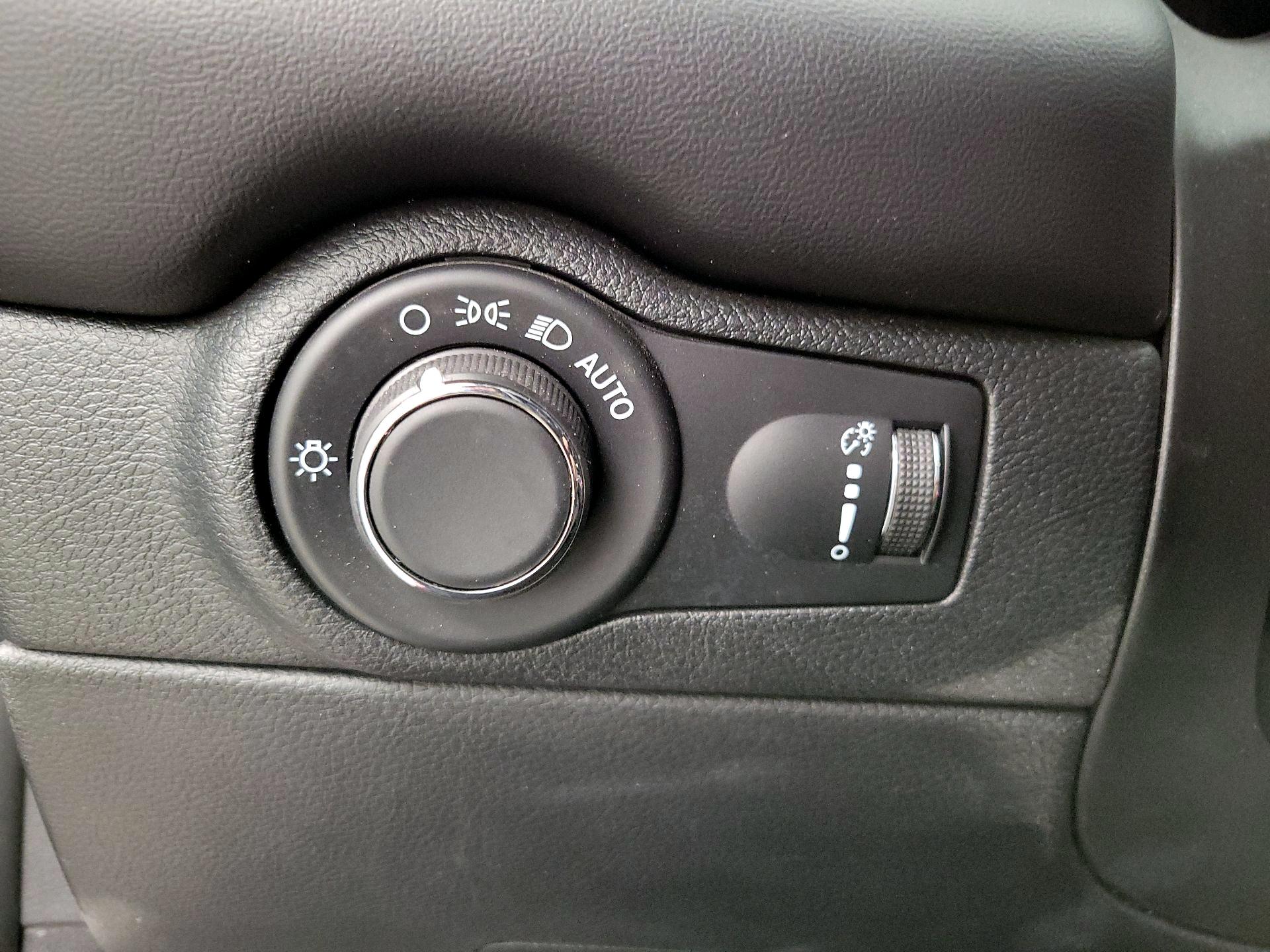 Thumbnail: 2023 Dodge Durango - 13