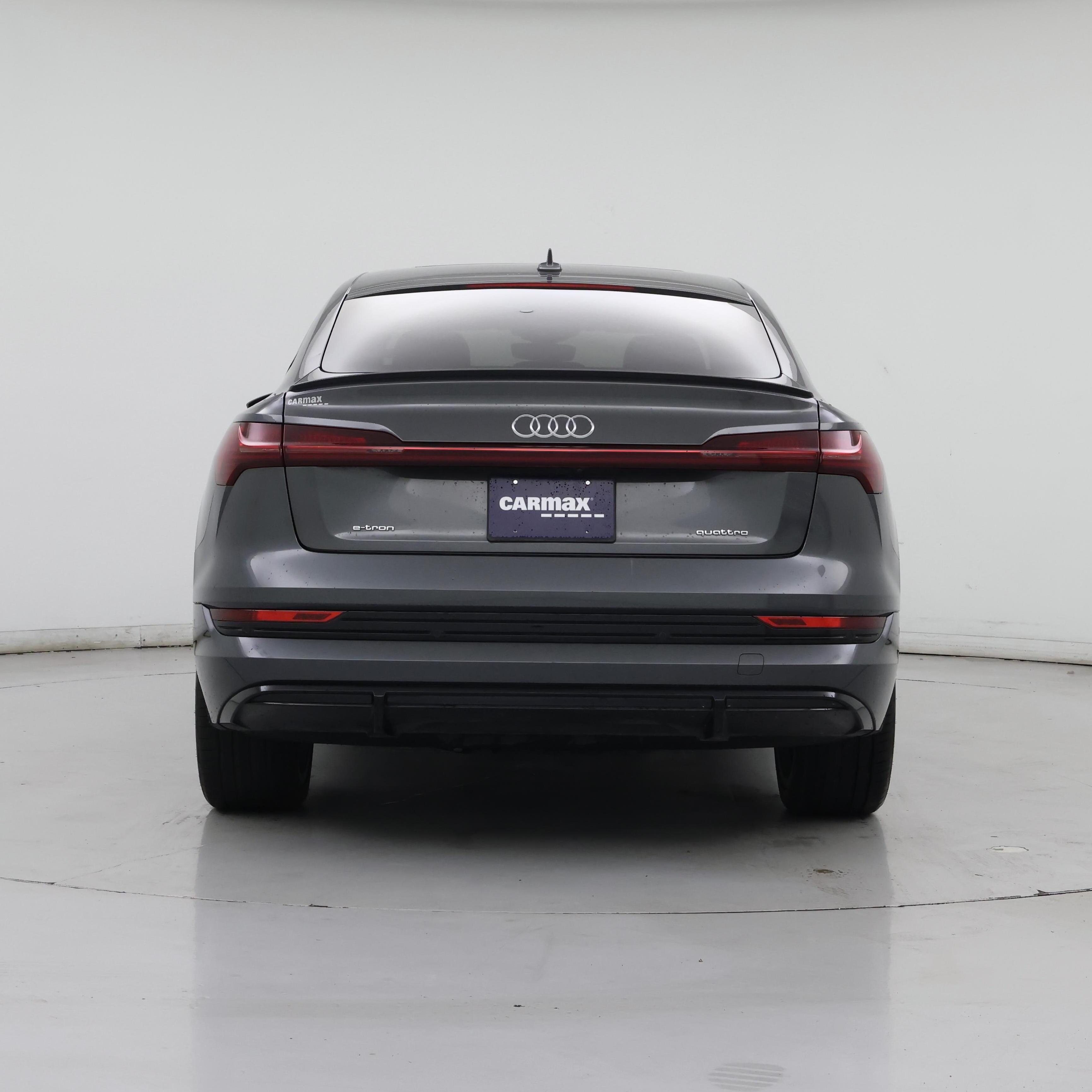 Thumbnail: 2023 Audi e-tron S - 6