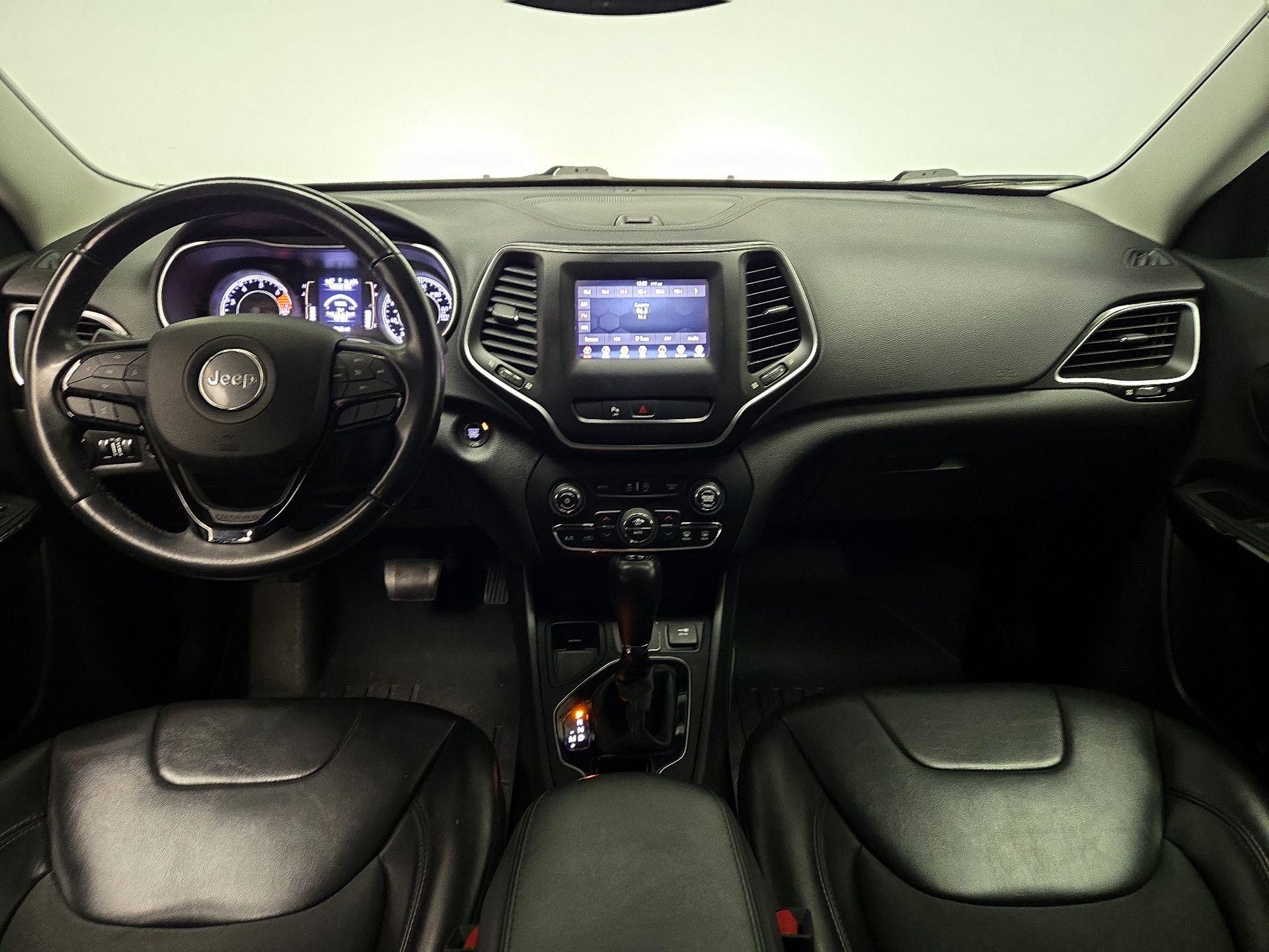 Thumbnail: 2019 Jeep Cherokee - 9