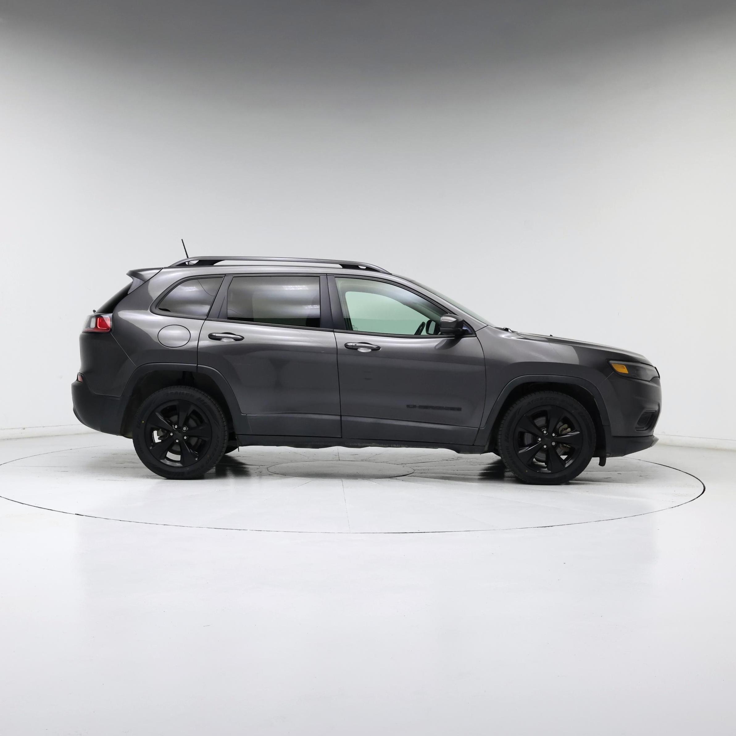 Thumbnail: 2019 Jeep Cherokee - 7