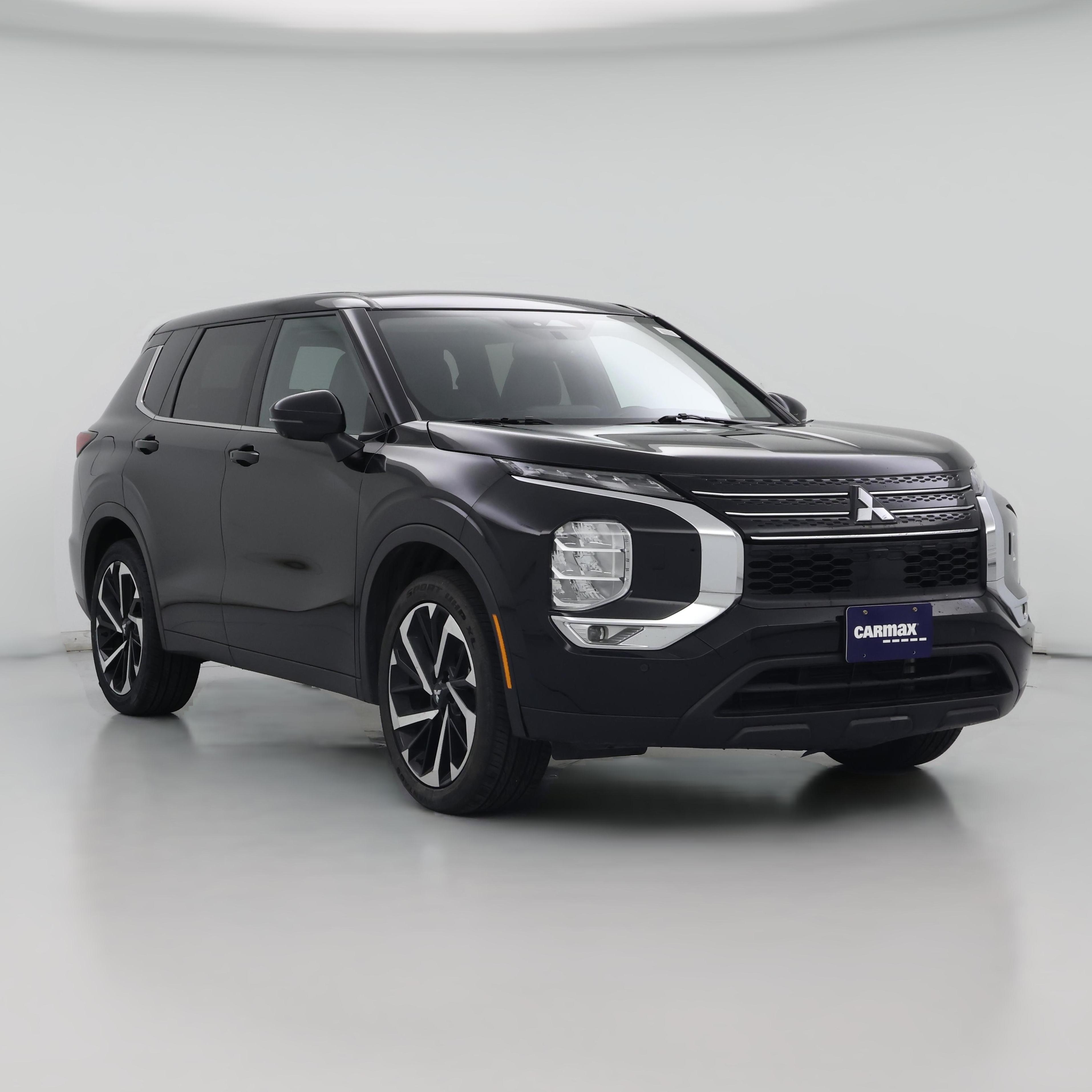 Thumbnail: 2024 Mitsubishi Outlander - 1