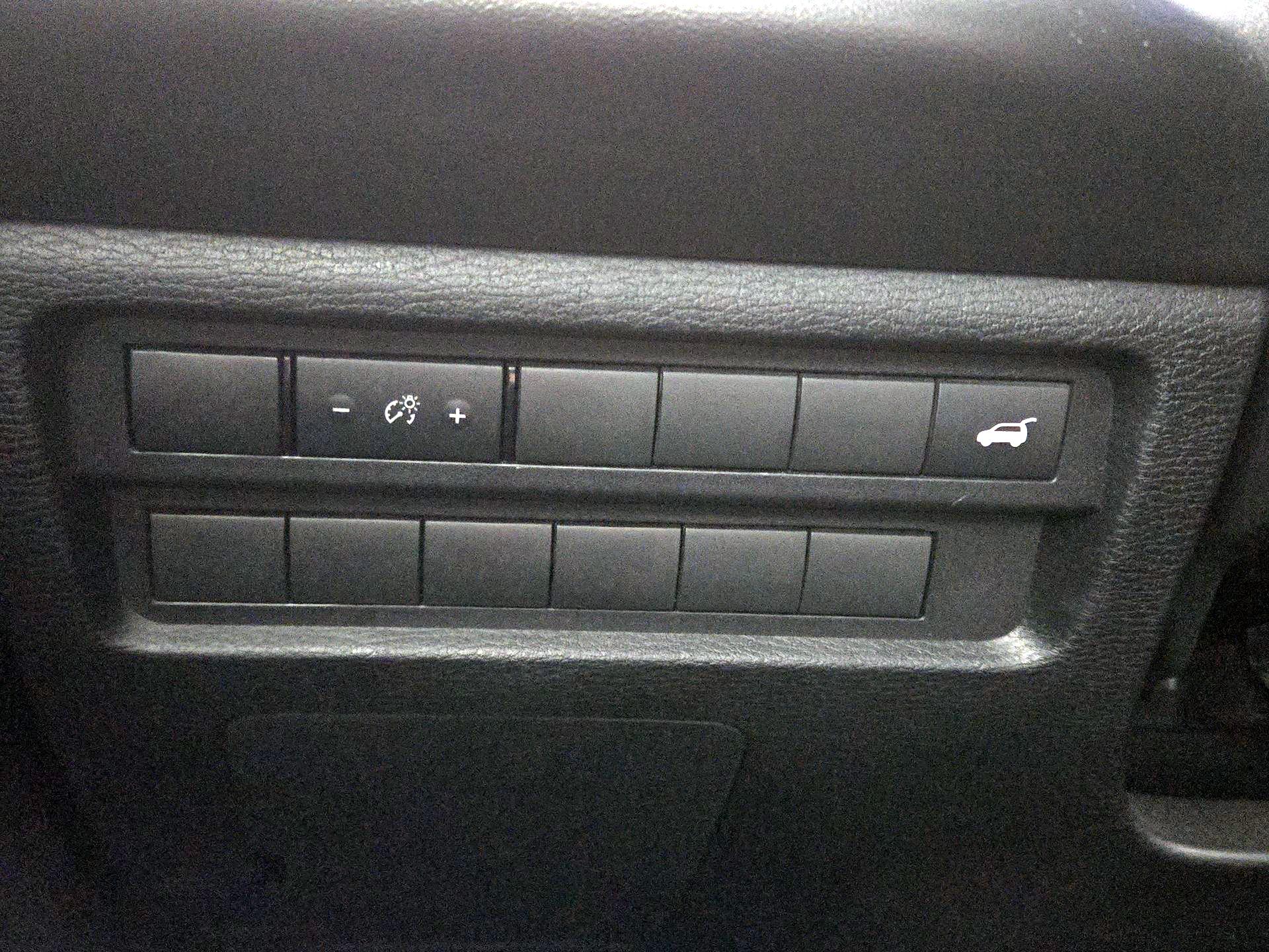 Thumbnail: 2024 Mitsubishi Outlander - 13