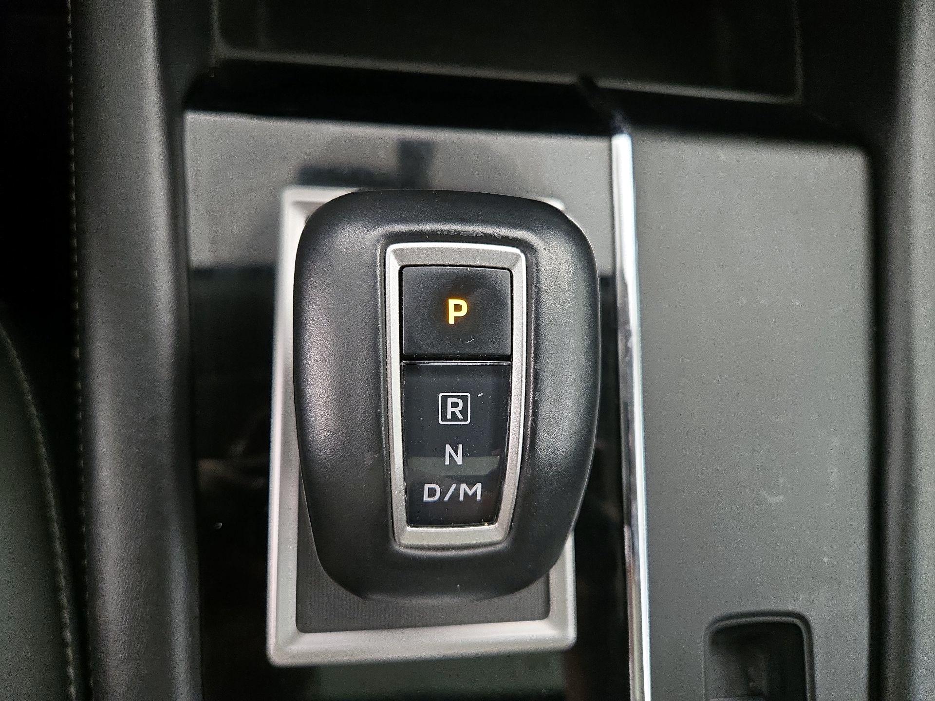 Thumbnail: 2024 Mitsubishi Outlander - 18