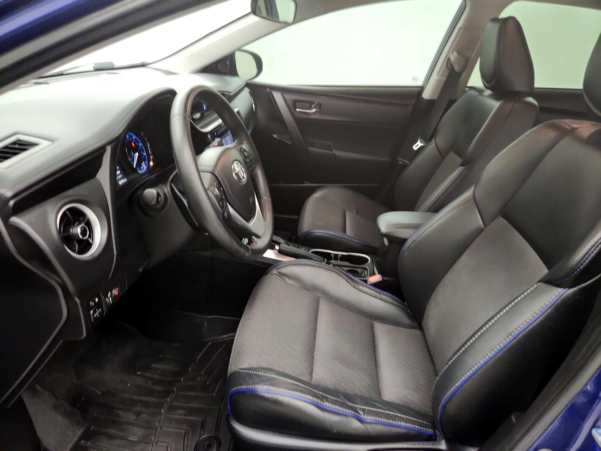 Thumbnail: 2017 Toyota Corolla - 11