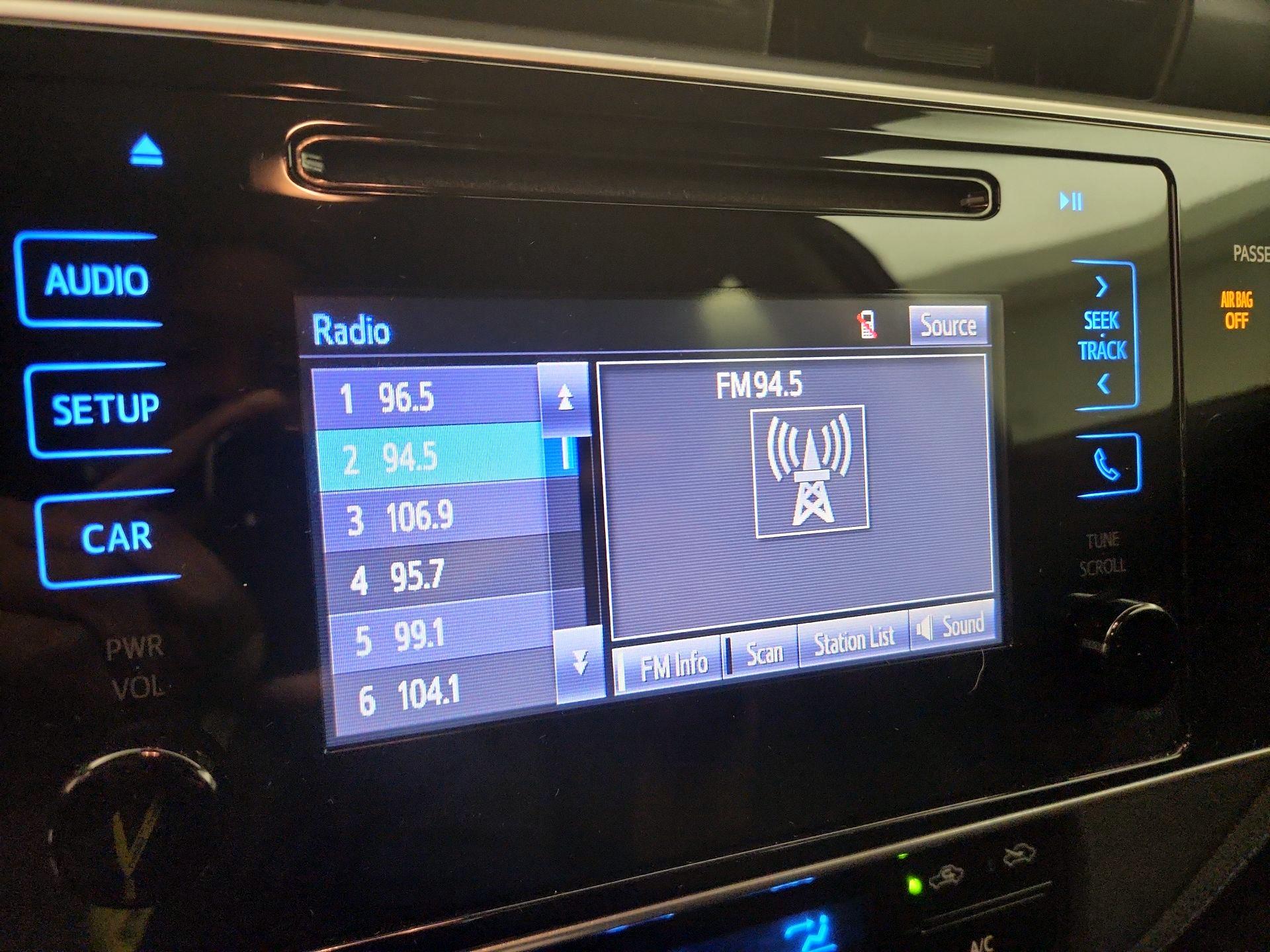 Thumbnail: 2017 Toyota Corolla - 15