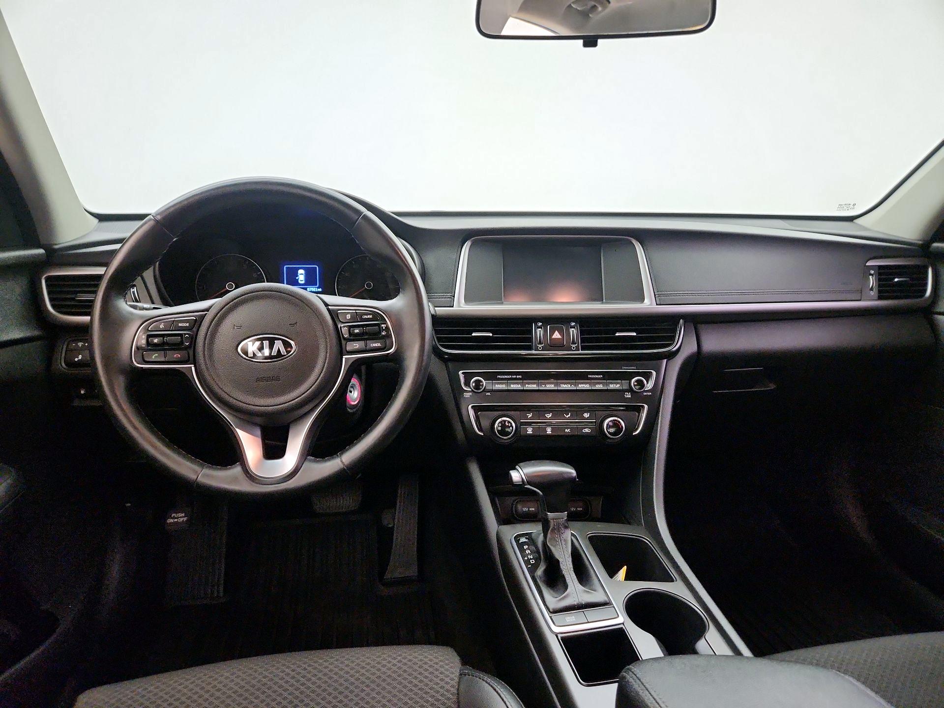 Thumbnail: 2018 Kia Optima - 9