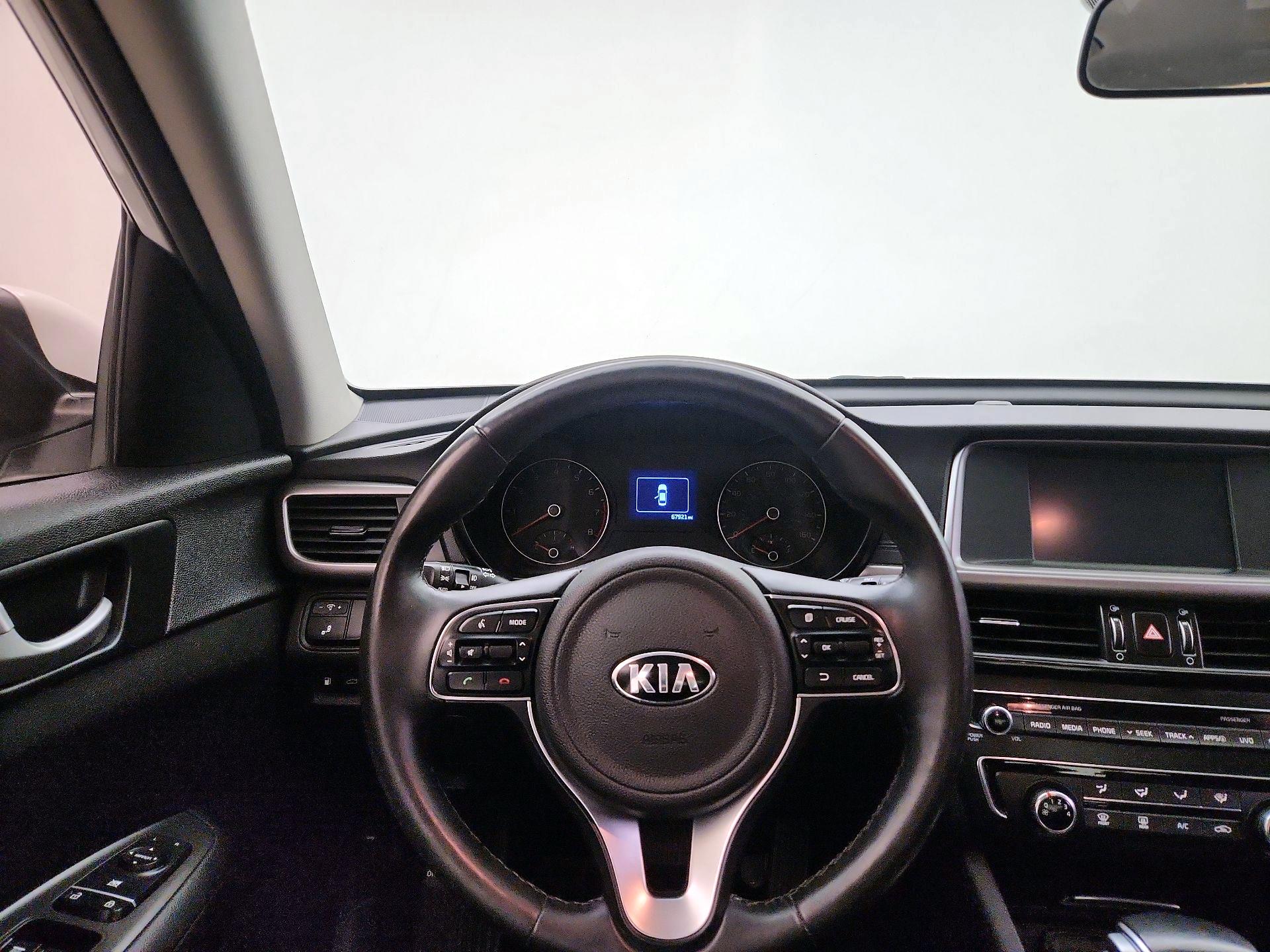 Thumbnail: 2018 Kia Optima - 10