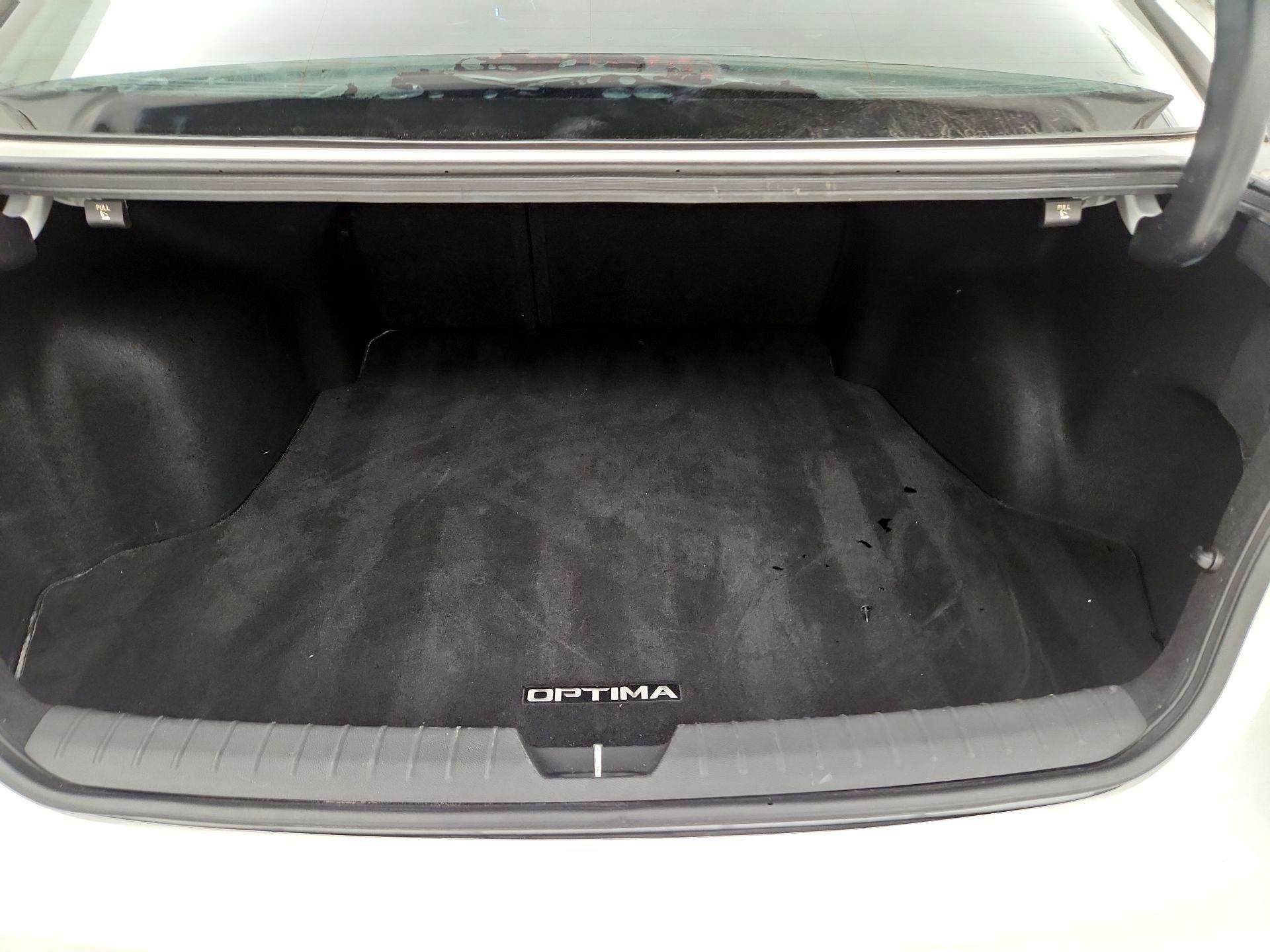 Thumbnail: 2018 Kia Optima - 20