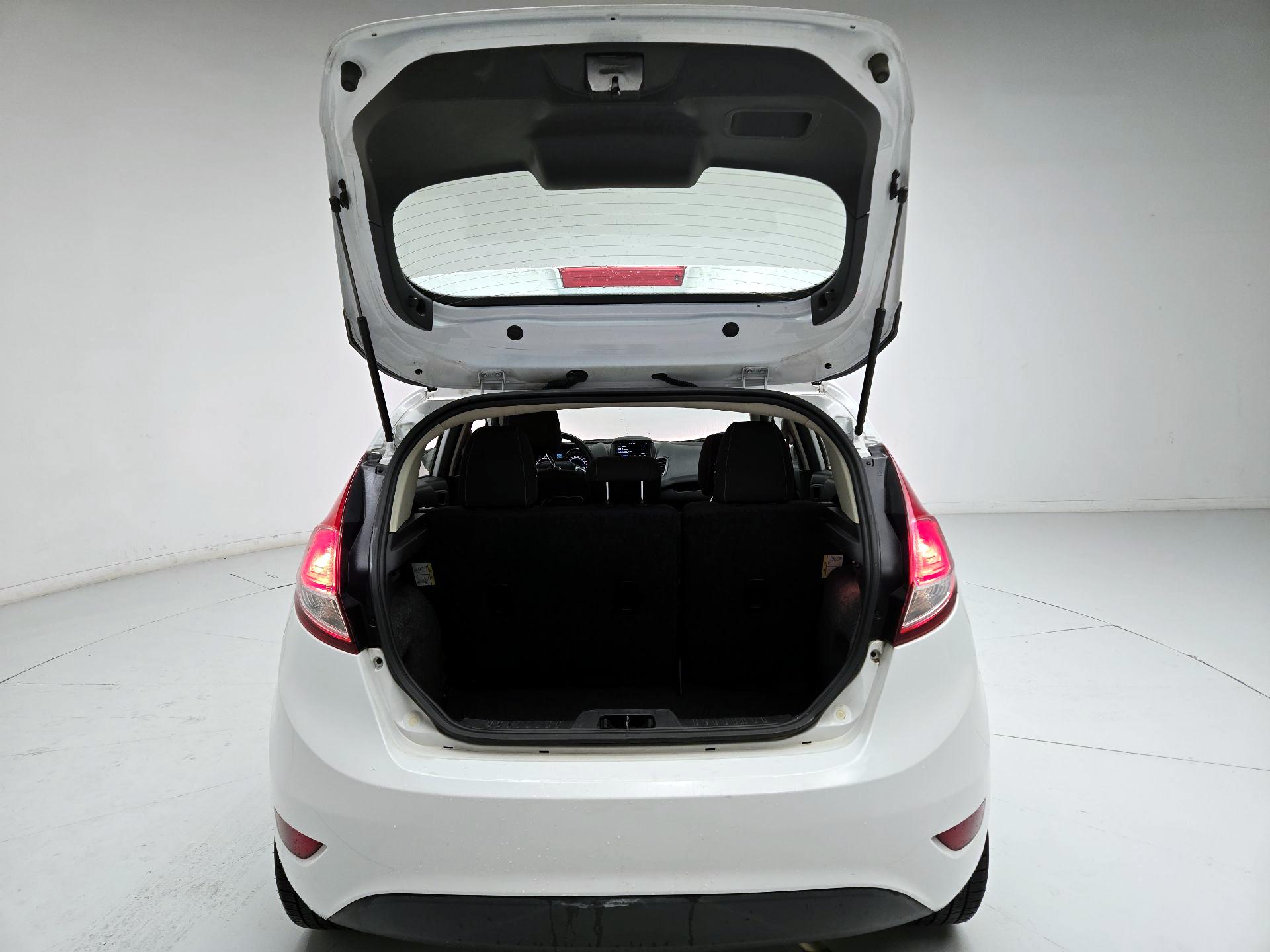 Thumbnail: 2019 Ford Fiesta - 19