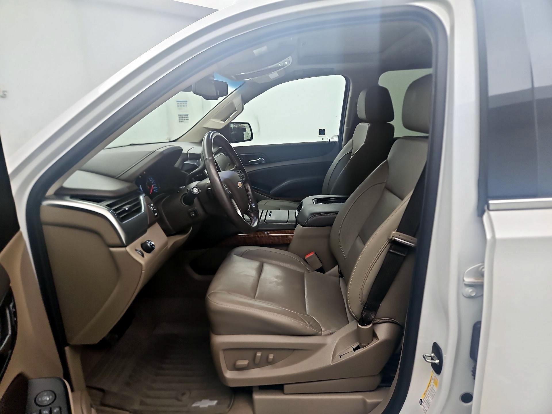 Thumbnail: 2020 Chevrolet Suburban - 11