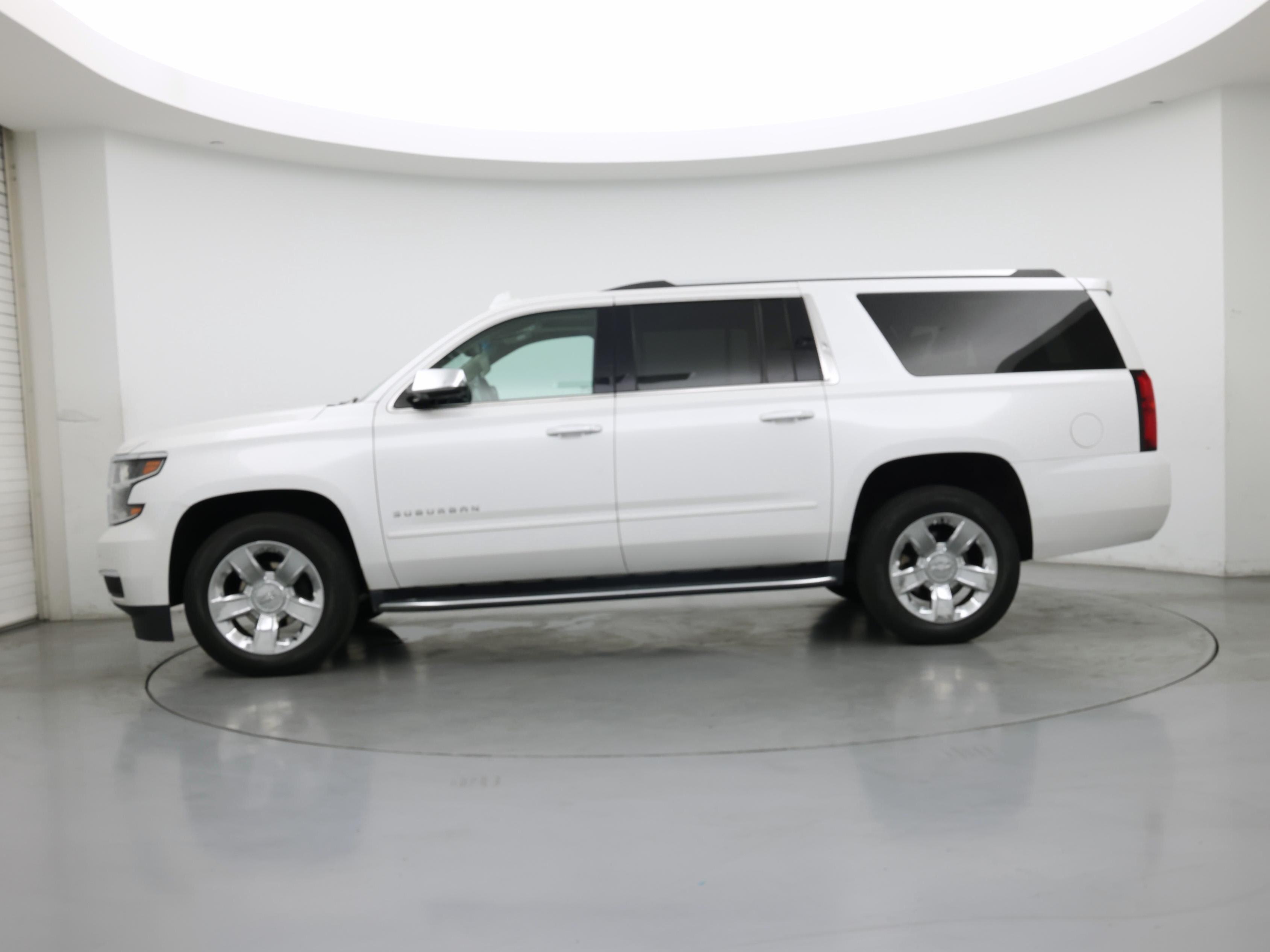 Thumbnail: 2020 Chevrolet Suburban - 3