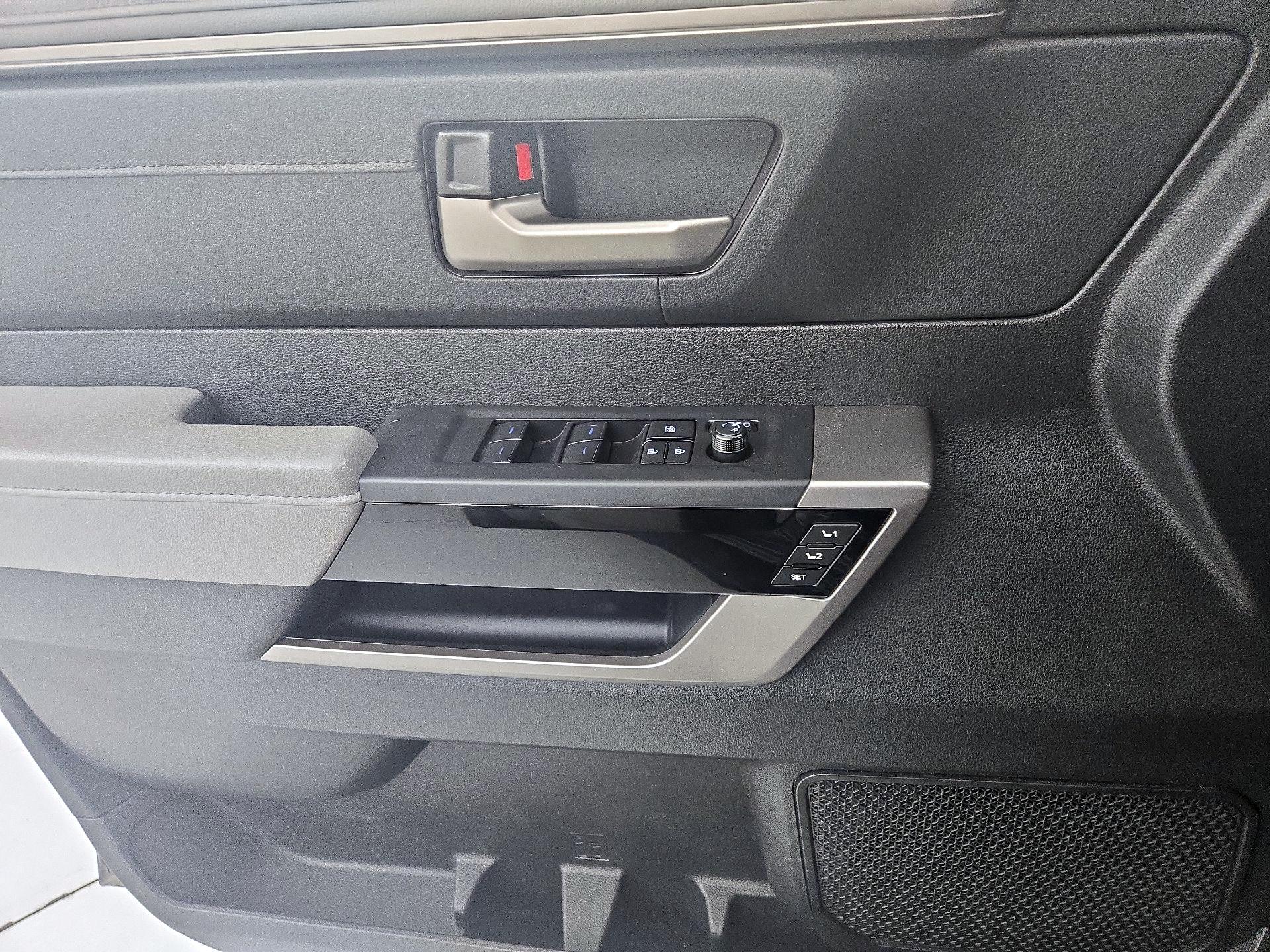 Thumbnail: 2022 Toyota Tundra - 12