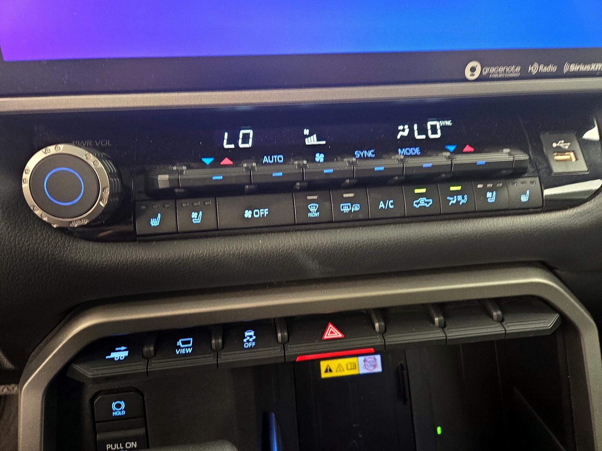 Thumbnail: 2022 Toyota Tundra - 16