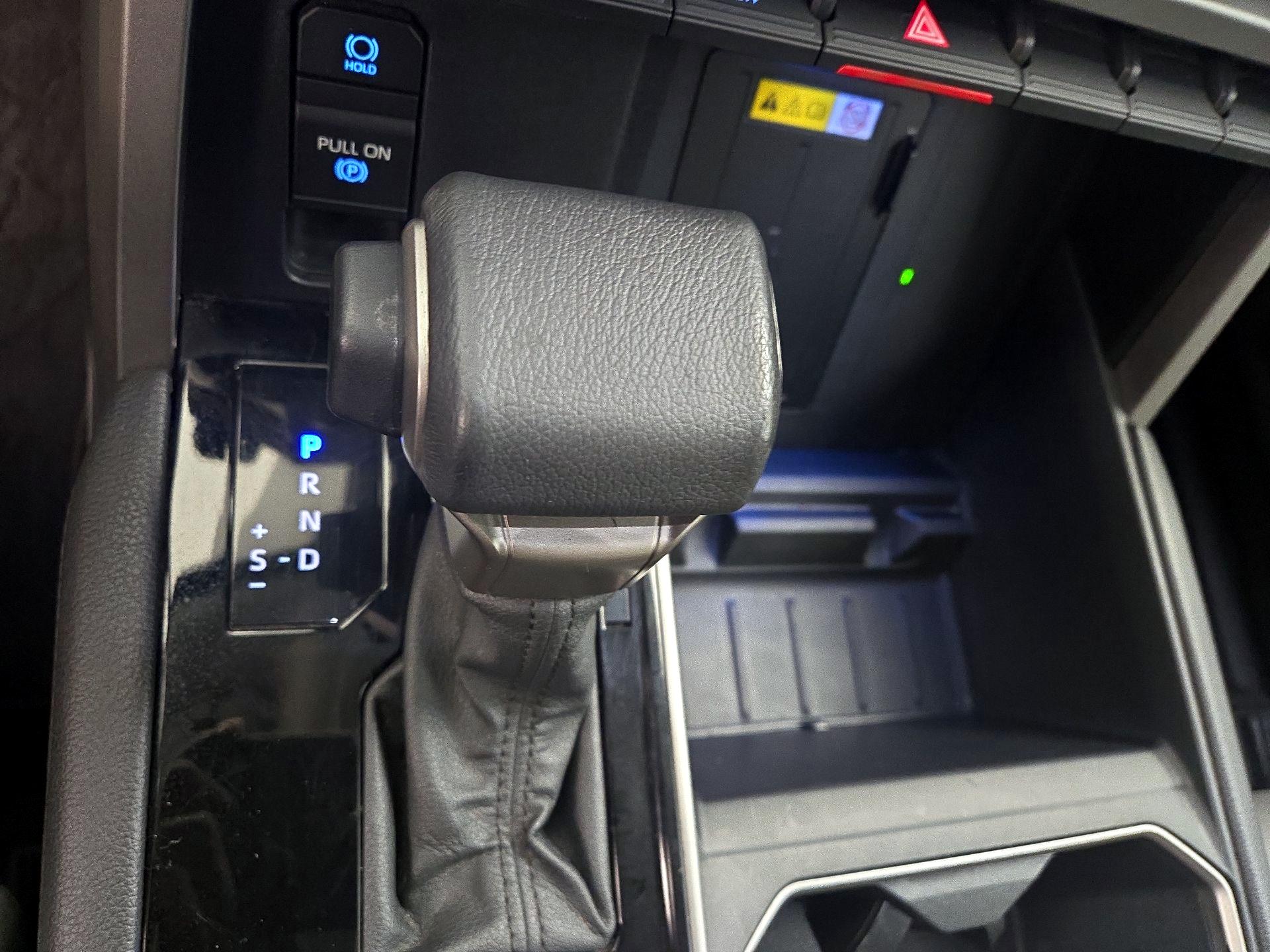 Thumbnail: 2022 Toyota Tundra - 17