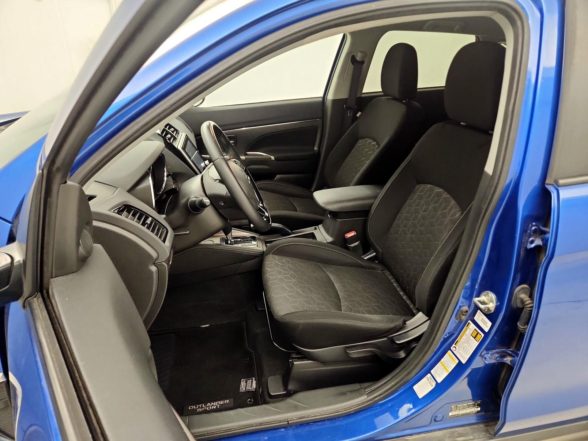 Thumbnail: 2020 Mitsubishi Outlander Sport - 11