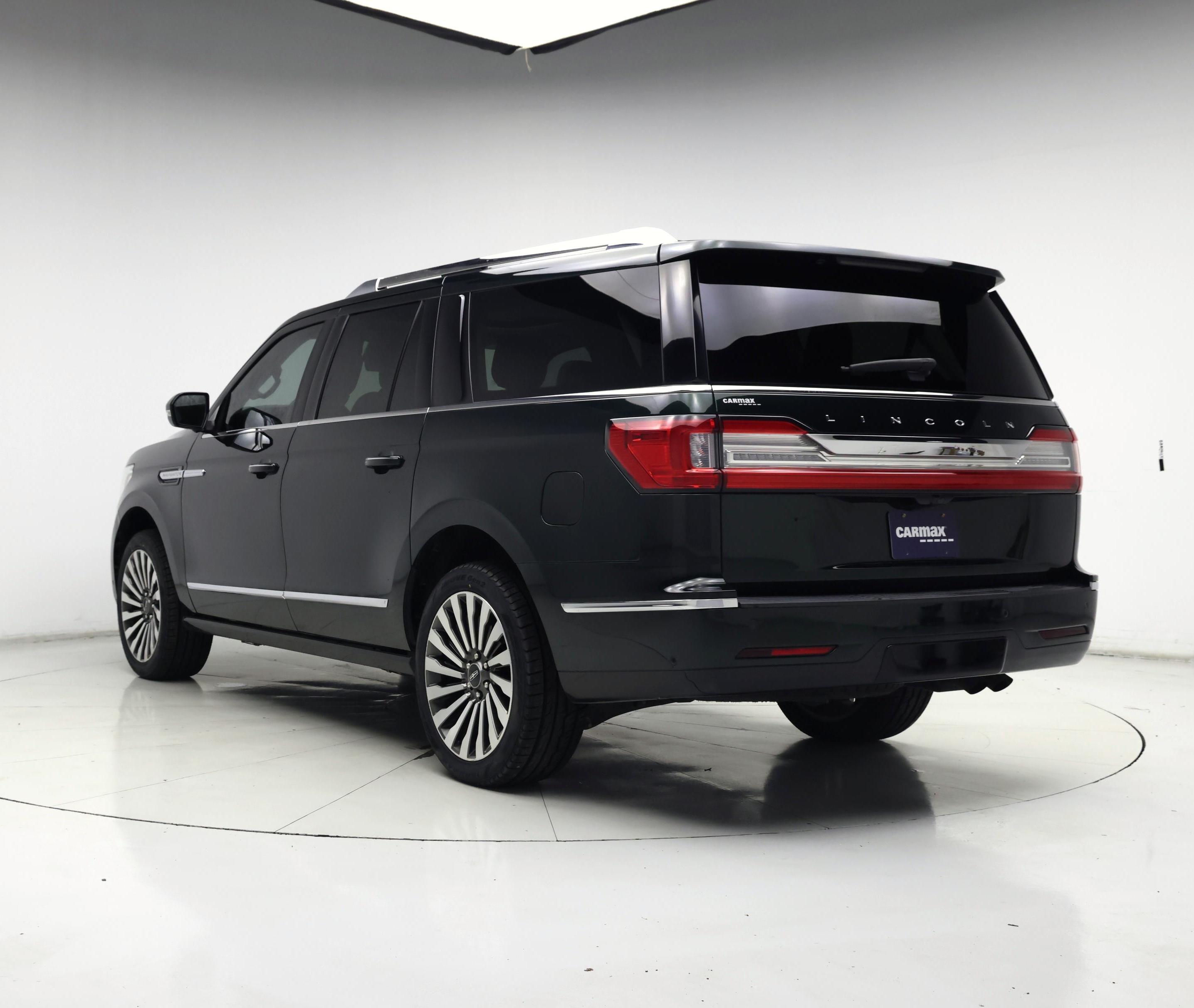 Thumbnail: 2021 Lincoln Navigator L - 2