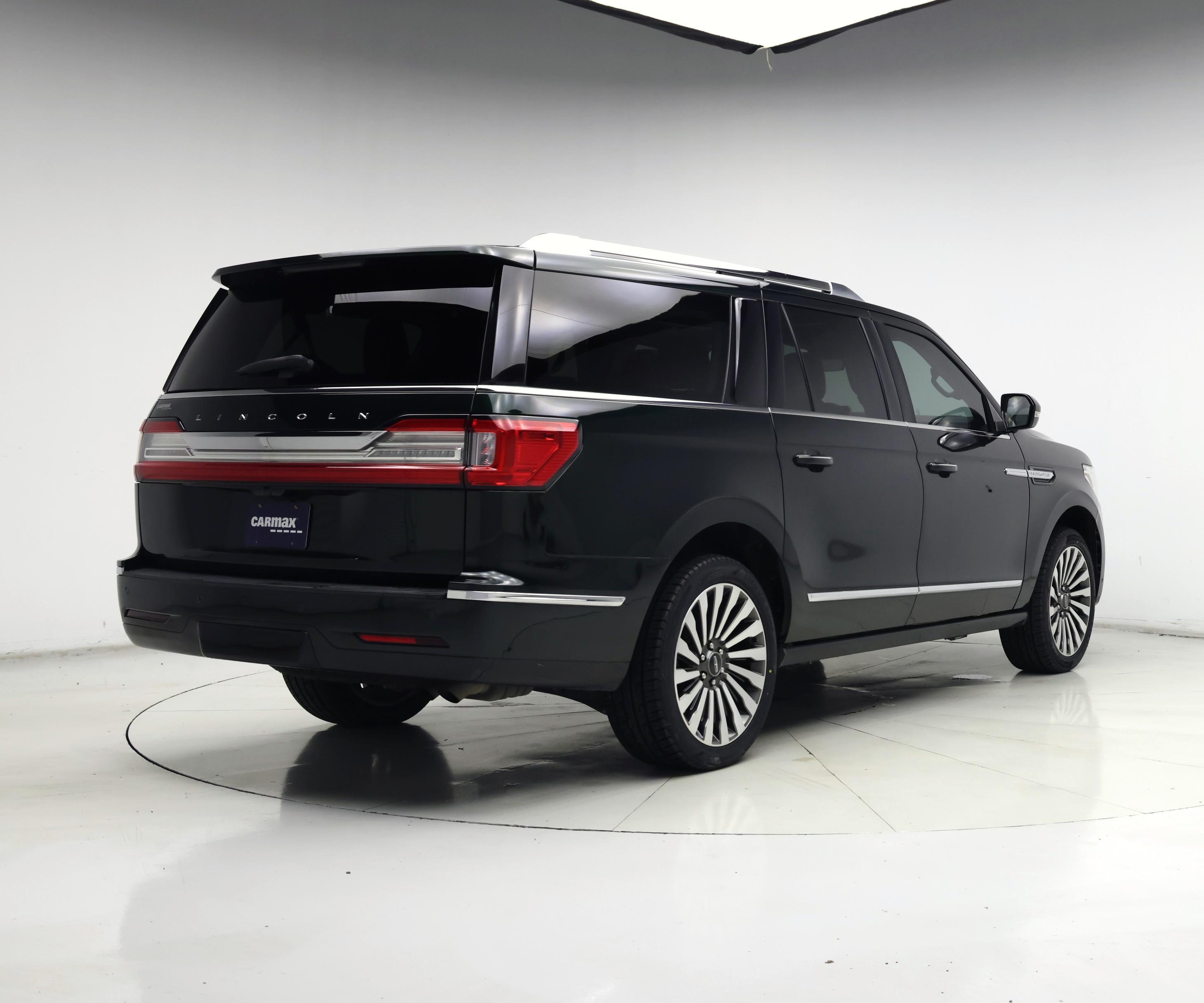 Thumbnail: 2021 Lincoln Navigator L - 8