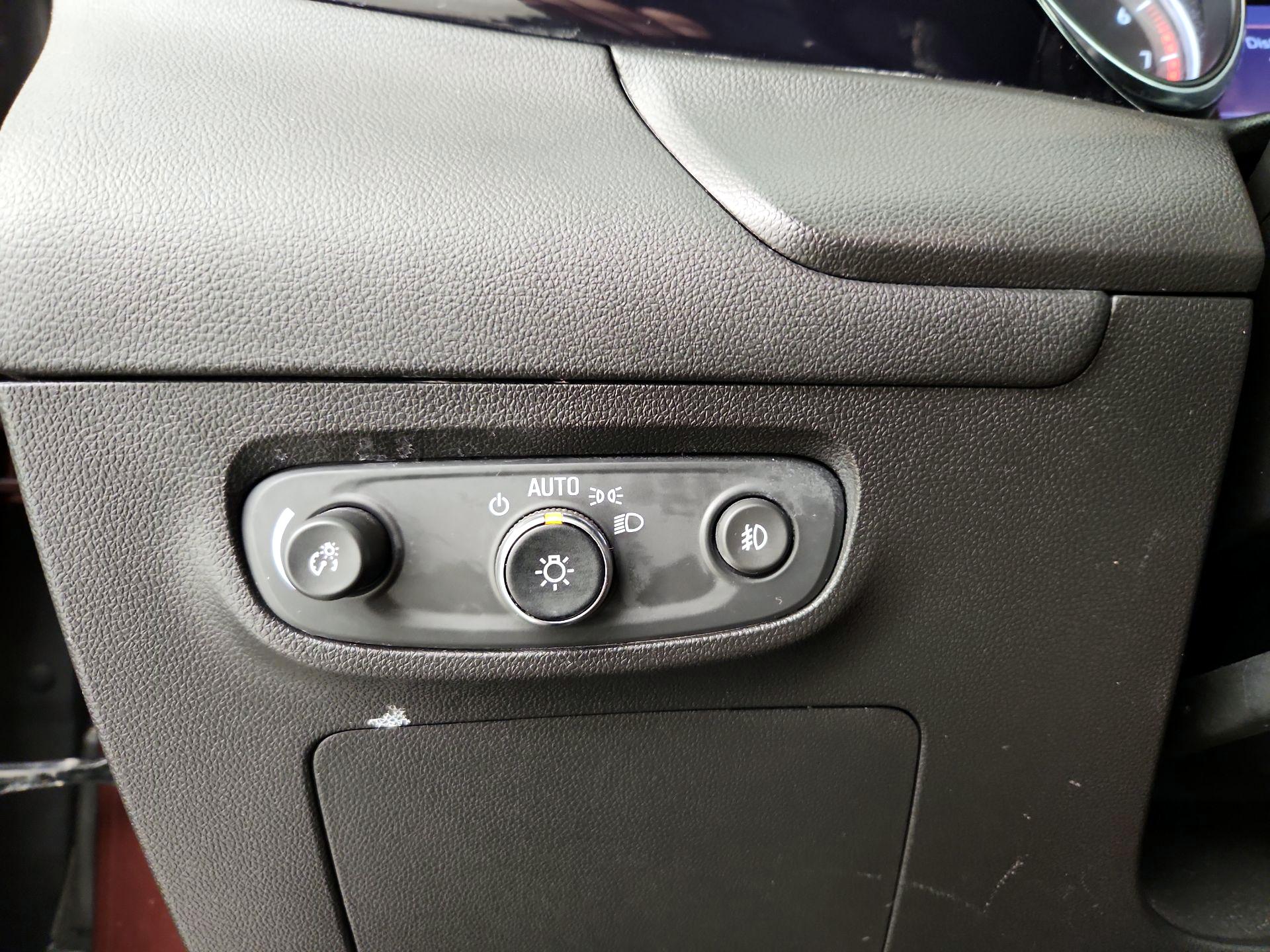 Thumbnail: 2022 Buick Encore GX - 13