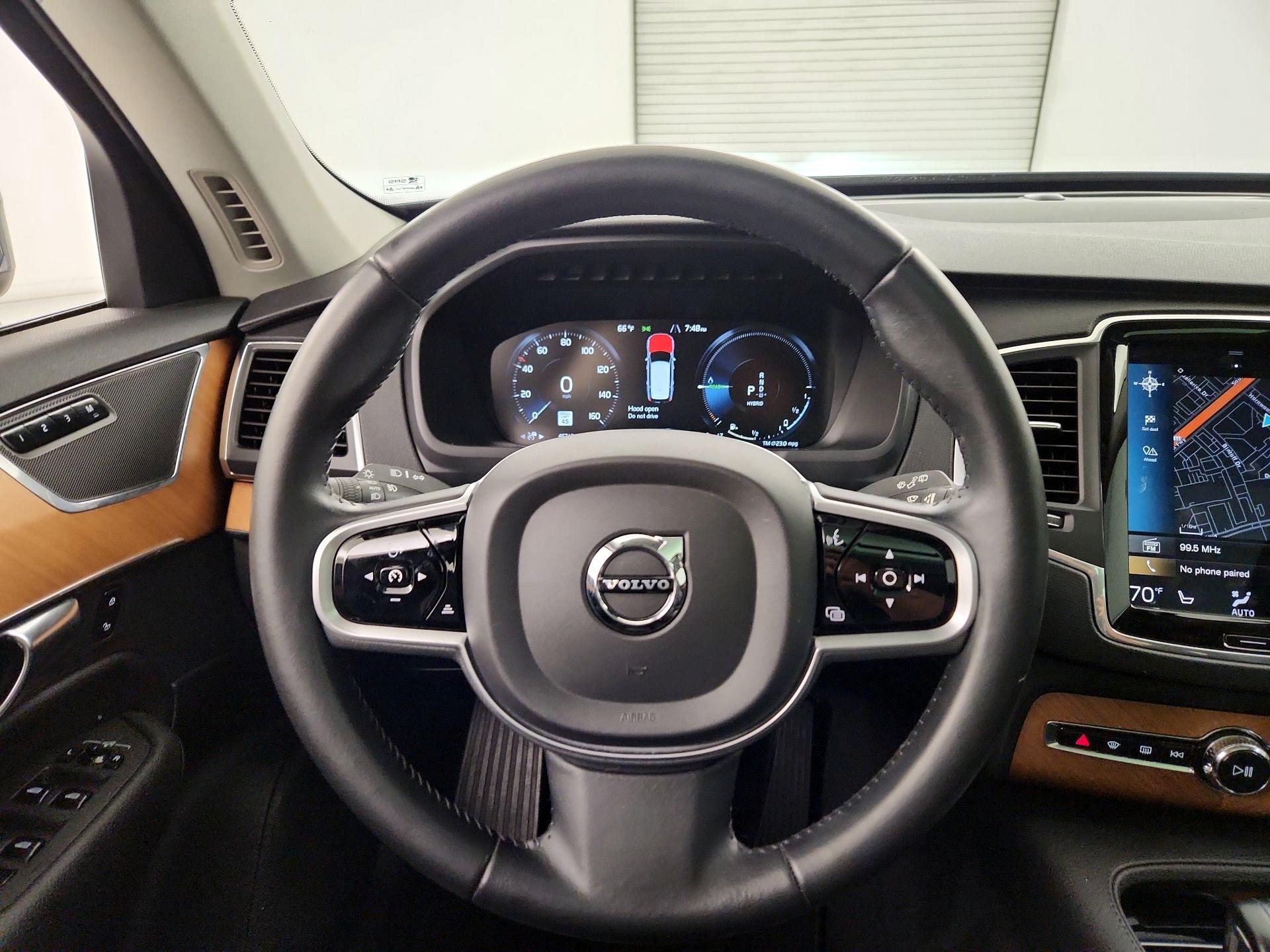 Thumbnail: 2021 Volvo XC90 - 10