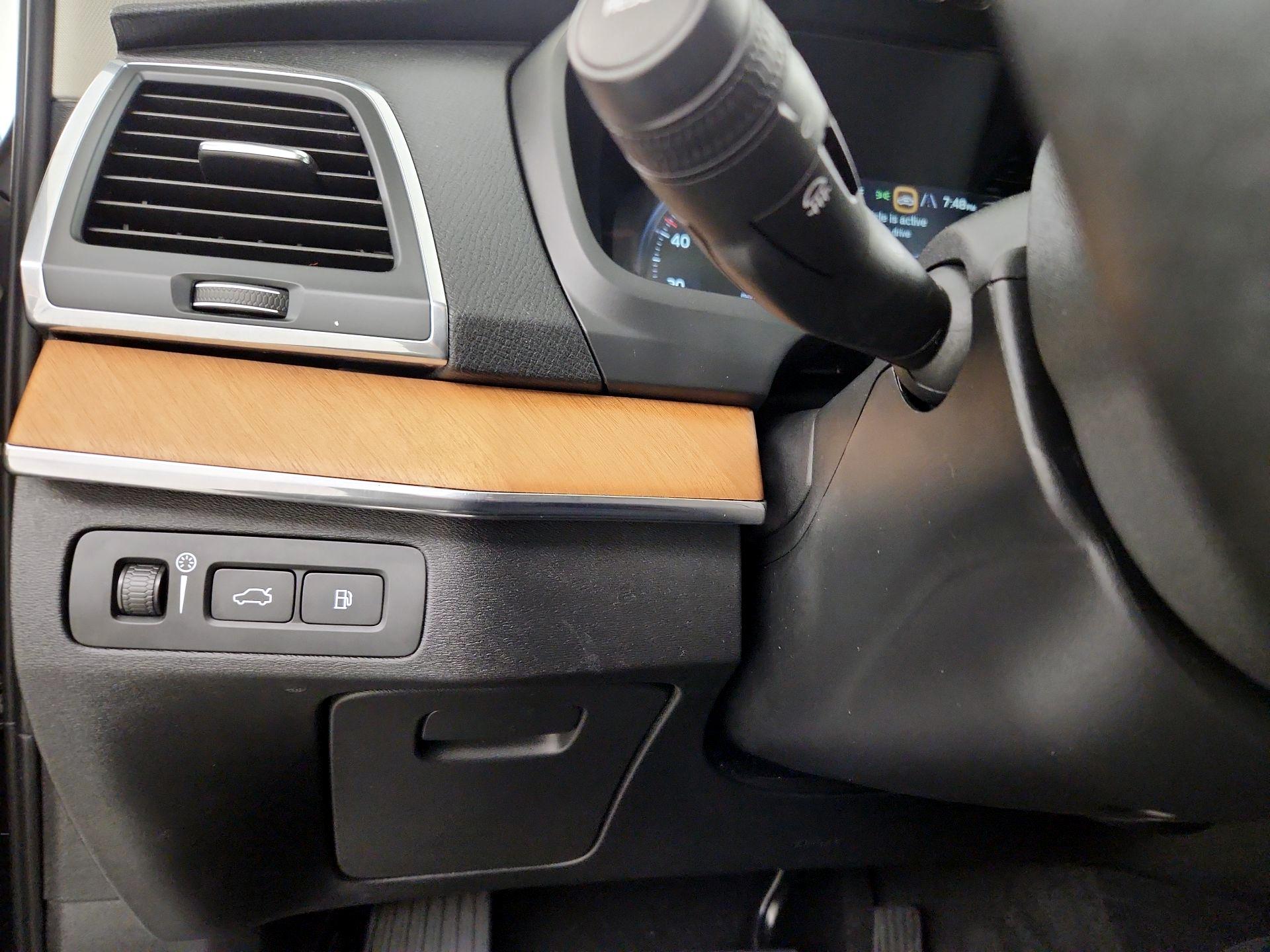 Thumbnail: 2021 Volvo XC90 - 13