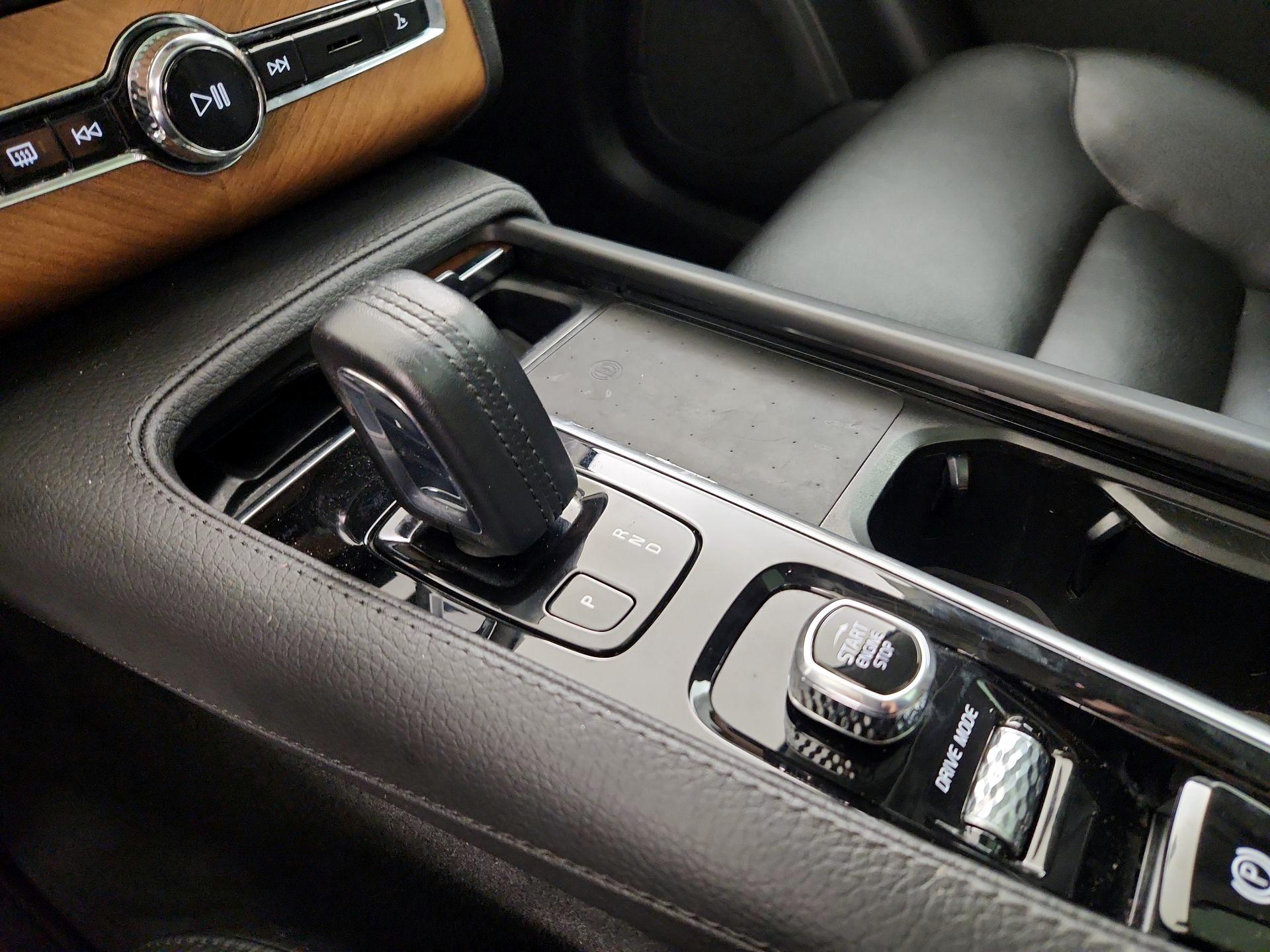 Thumbnail: 2021 Volvo XC90 - 18