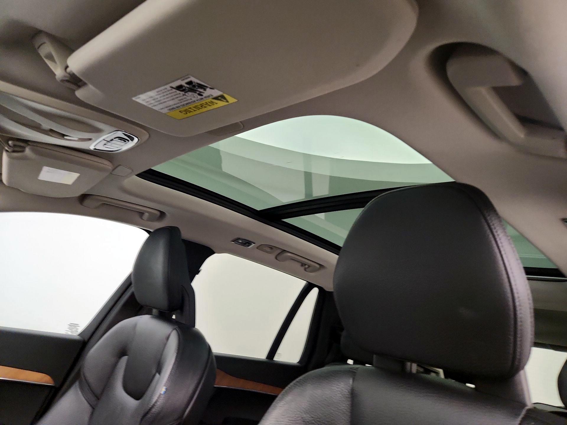 Thumbnail: 2021 Volvo XC90 - 20