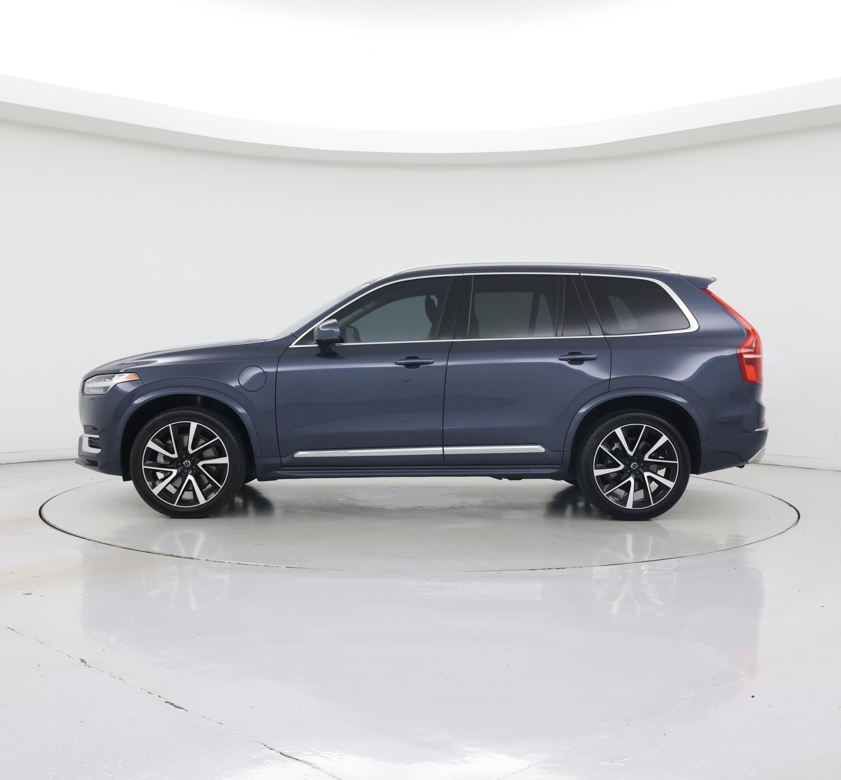 Thumbnail: 2021 Volvo XC90 - 3