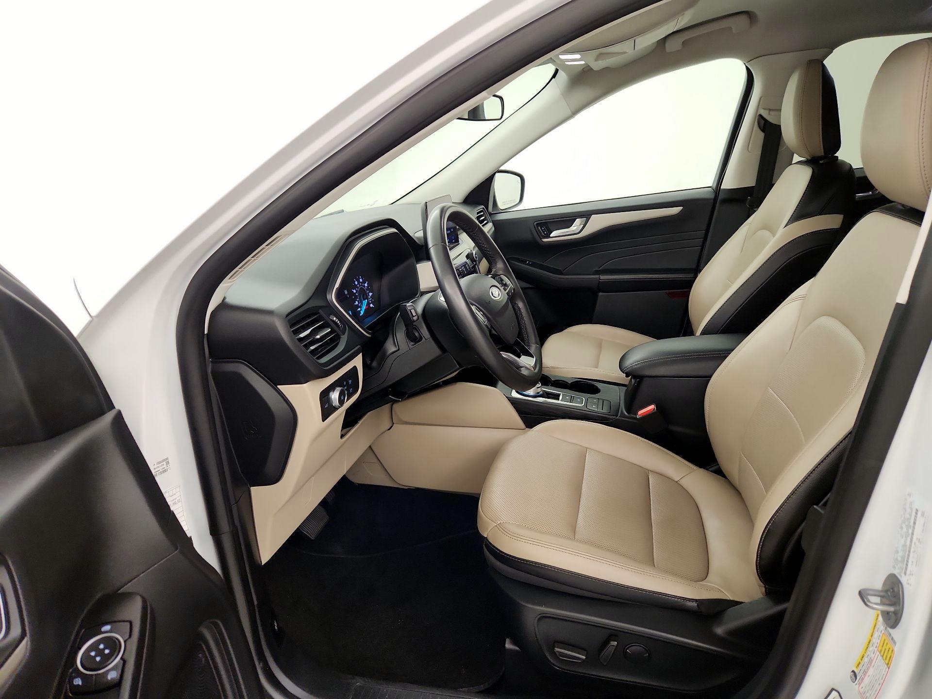 Thumbnail: 2022 Ford Escape - 11