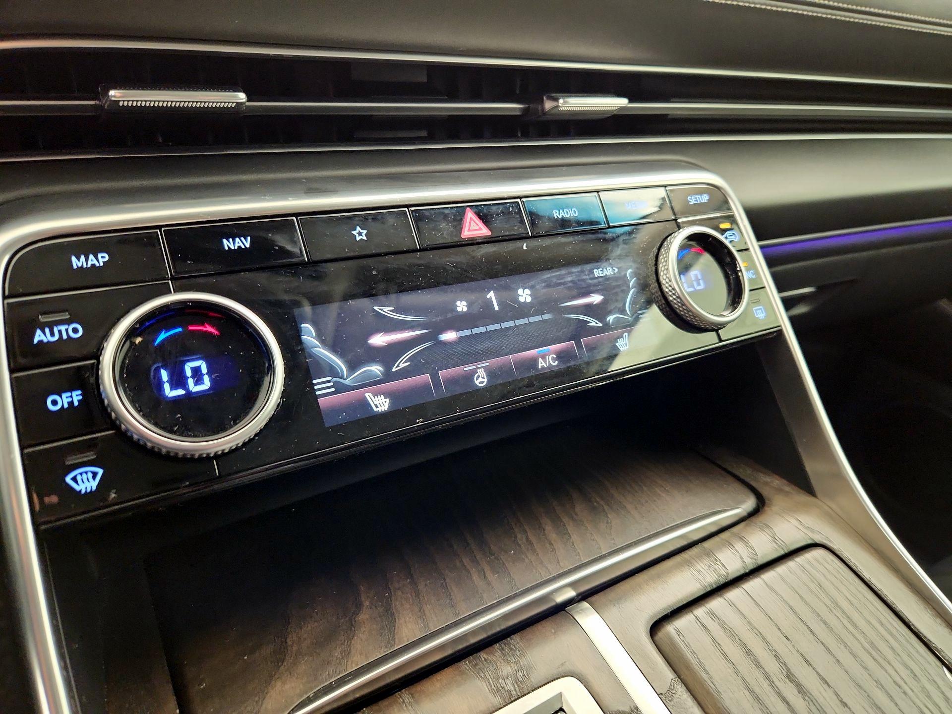 Thumbnail: 2024 Genesis GV80 - 17