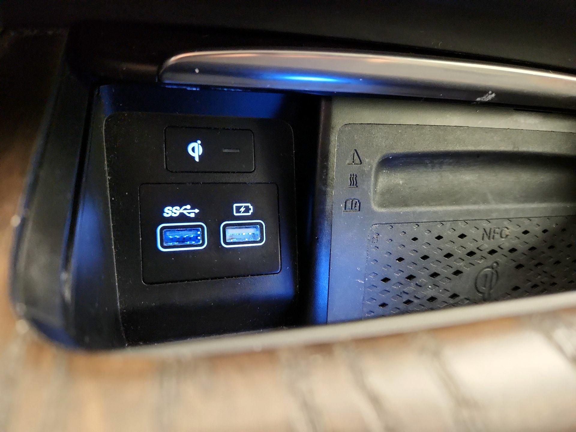 Thumbnail: 2024 Genesis GV80 - 19