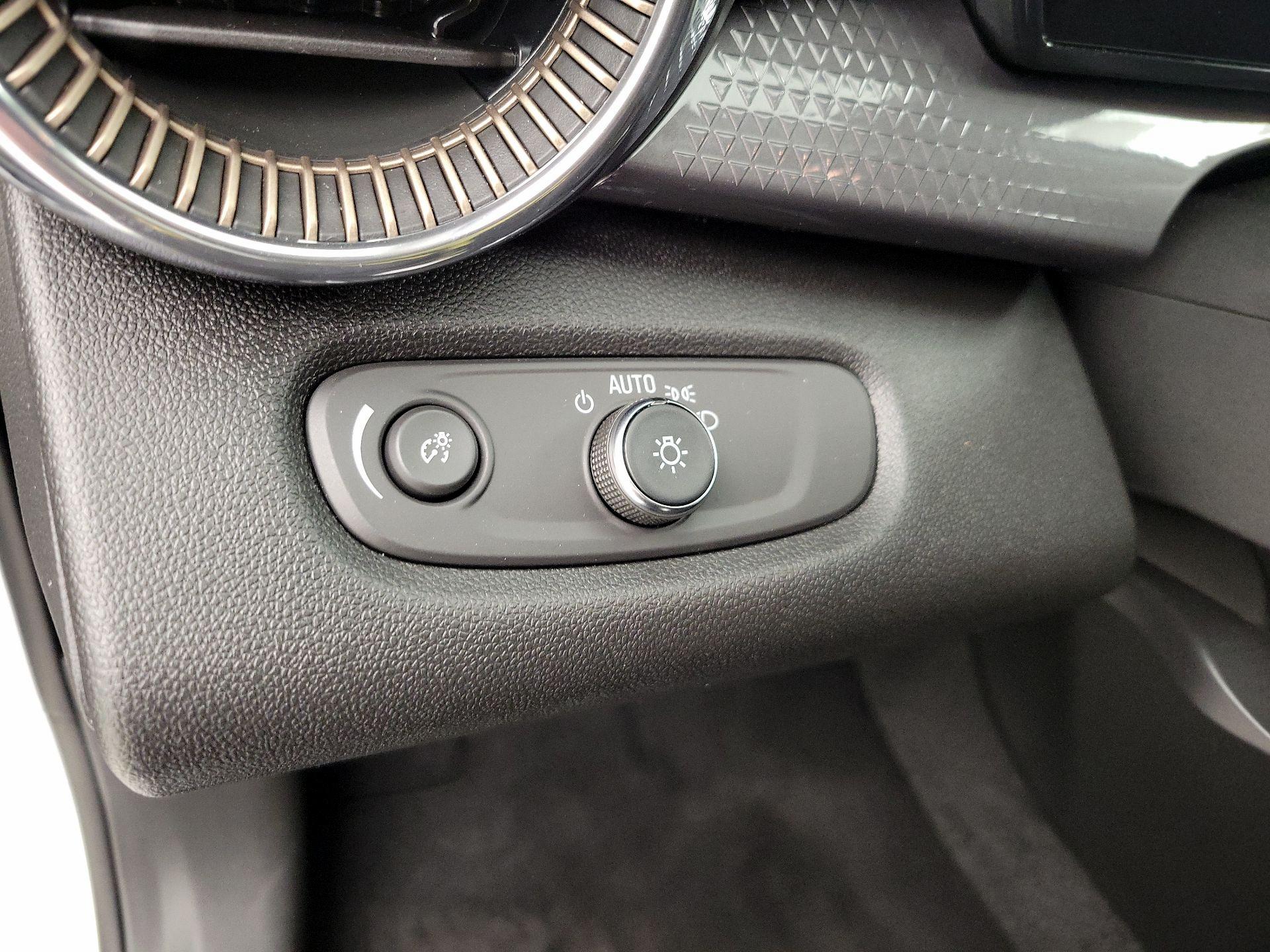 Thumbnail: 2025 Chevrolet Trax - 13