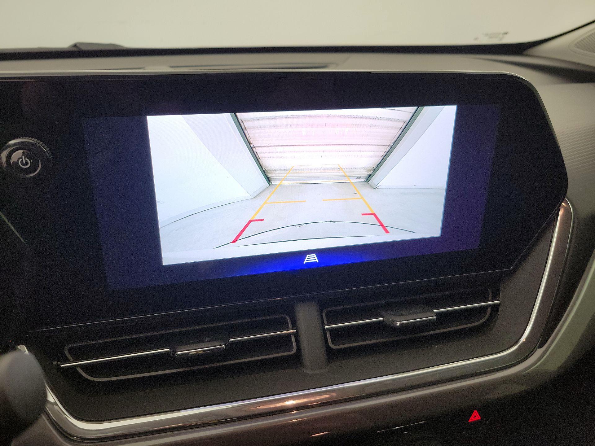 Thumbnail: 2025 Chevrolet Trax - 14